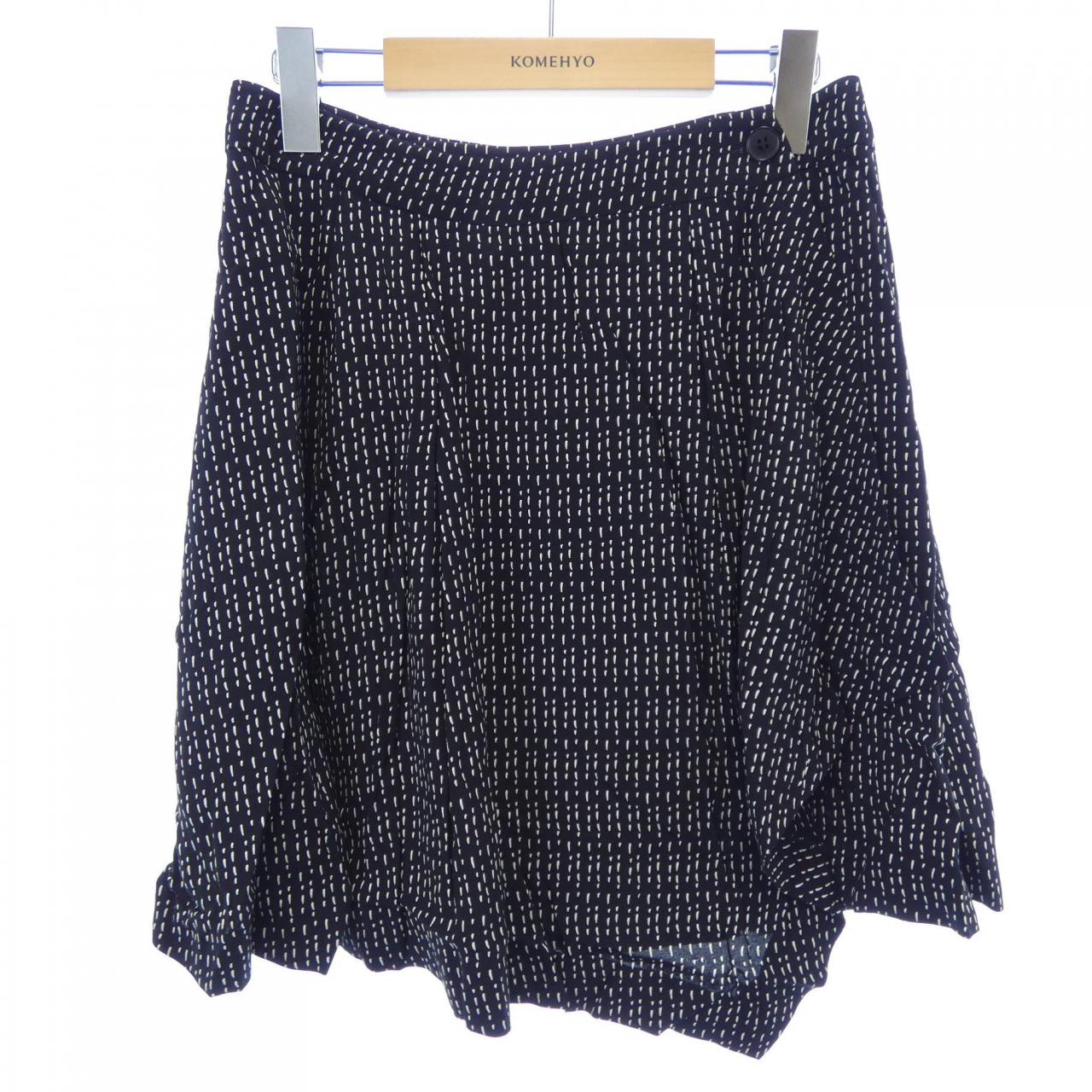 エンポリオアルマーニ EMPORIO ARMANI スカート