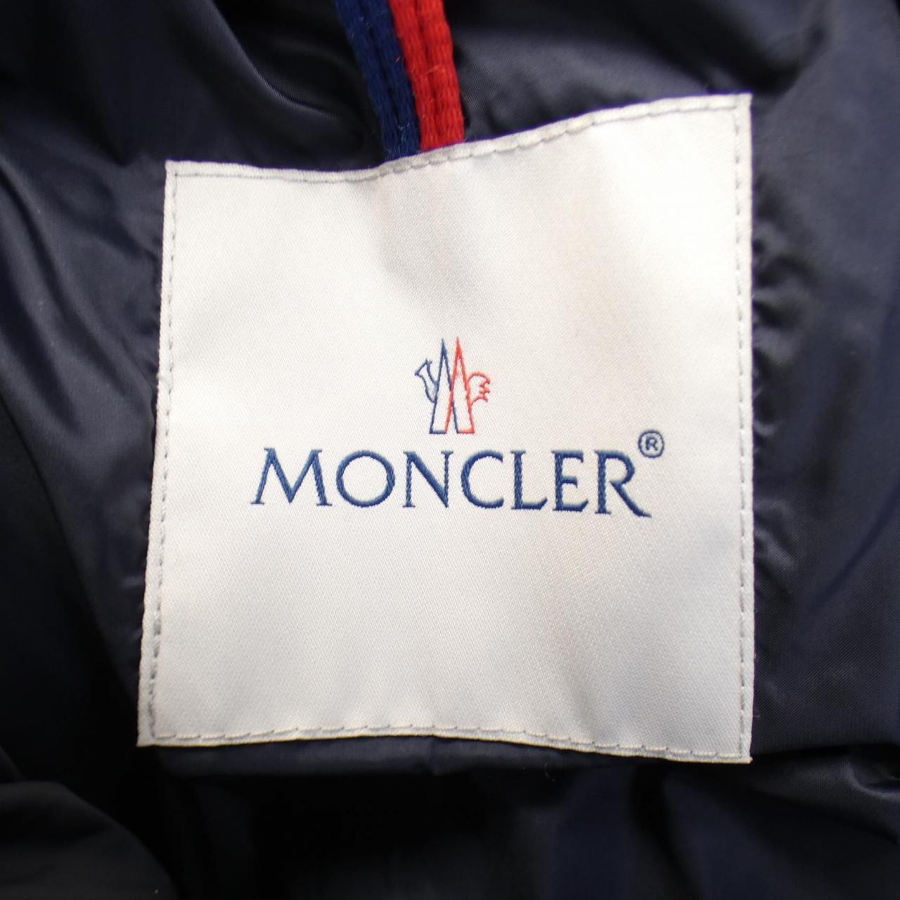 モンクレール MONCLER ダウンジャケット