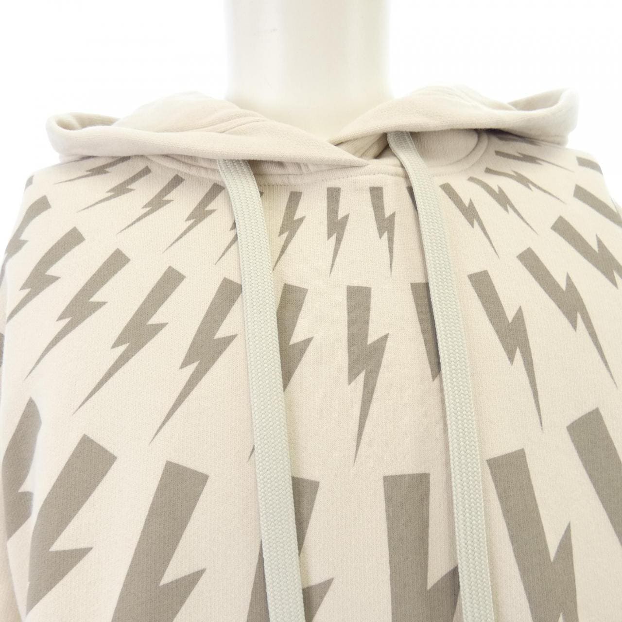 ニールバレット Neil Barrett NBV7JS186A パーカー