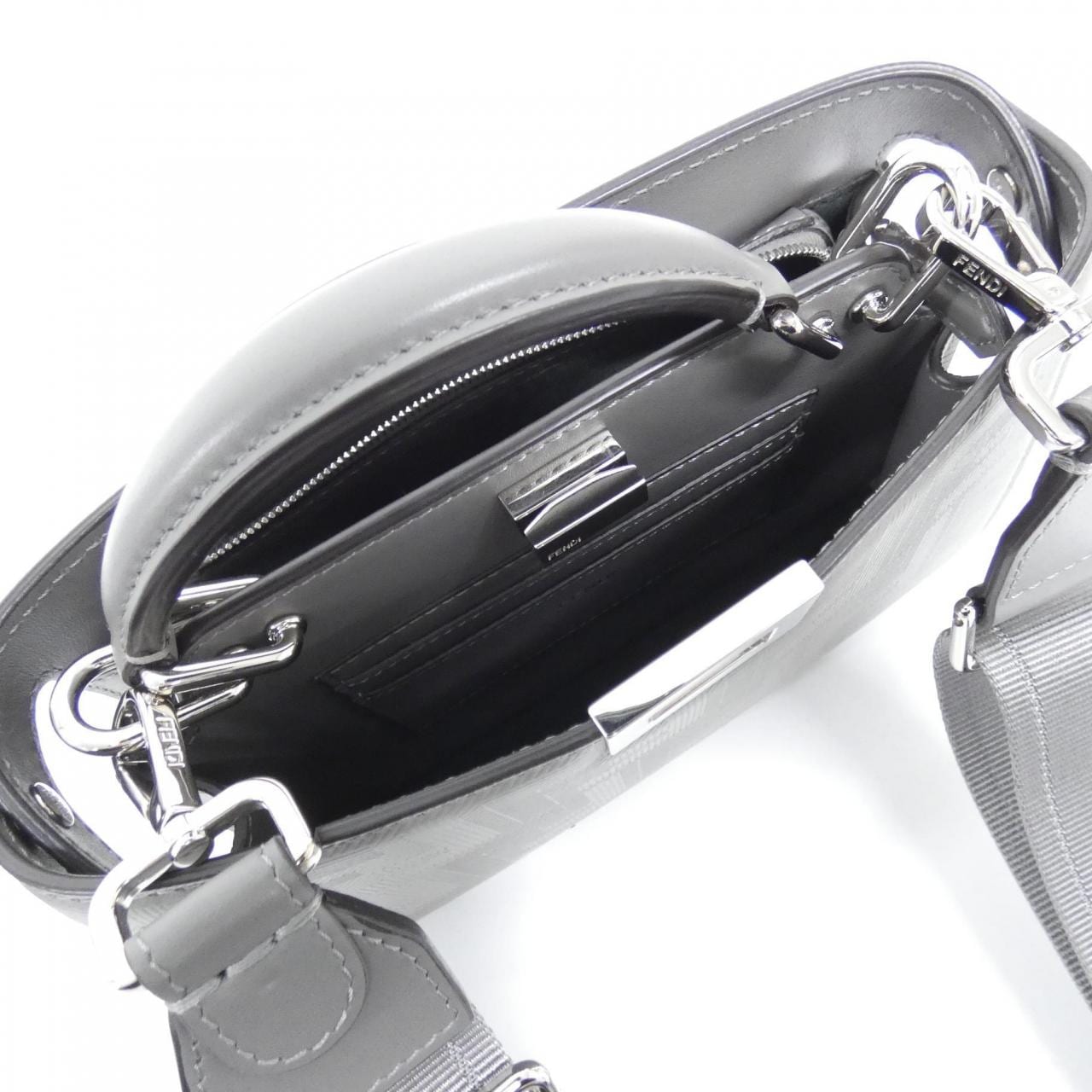 フェンディ ピーカーブー アイ シー ユー エックスクロス 7VA582 AP1T バッグ