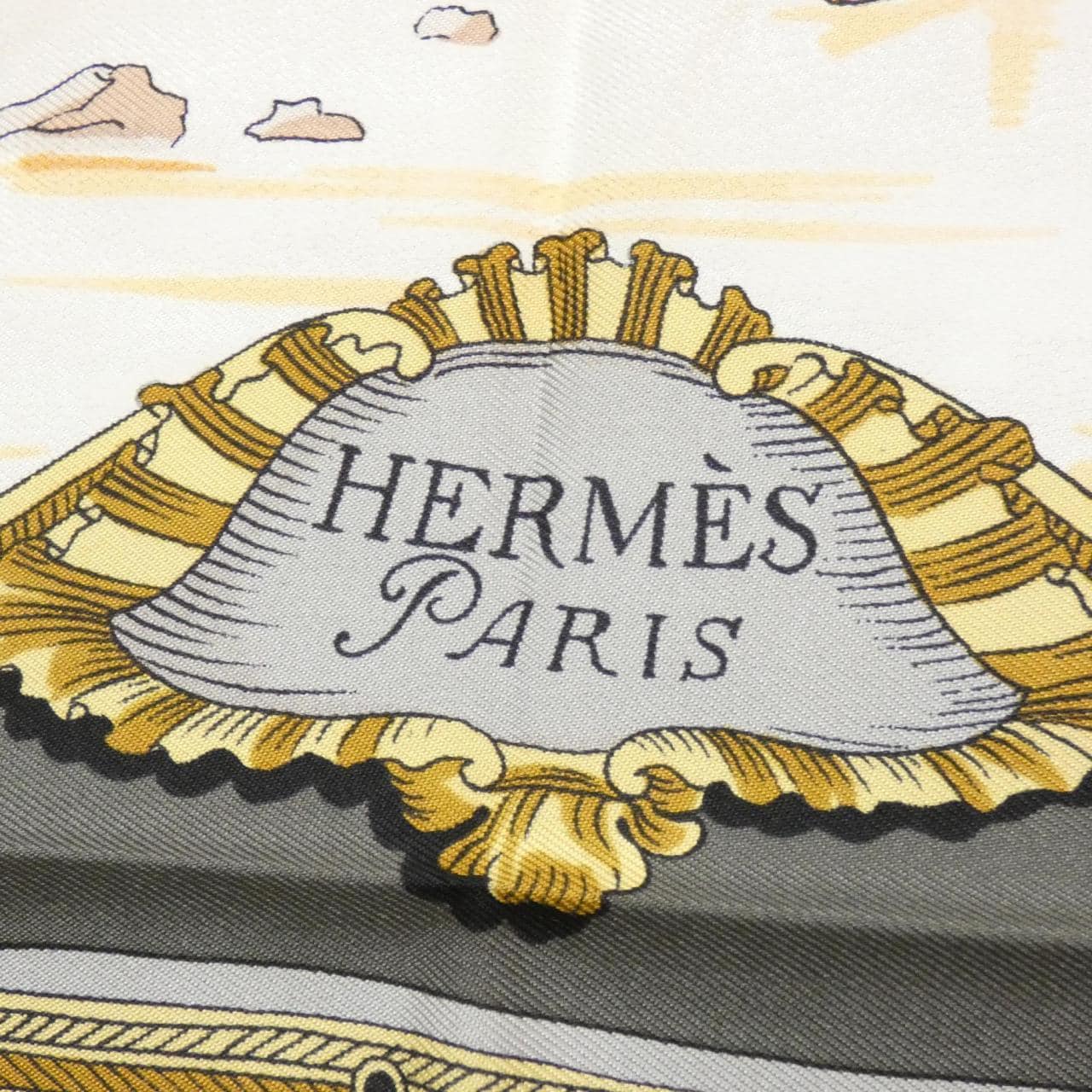 エルメス LES PLAISIRS DU FROID カレ スカーフ
