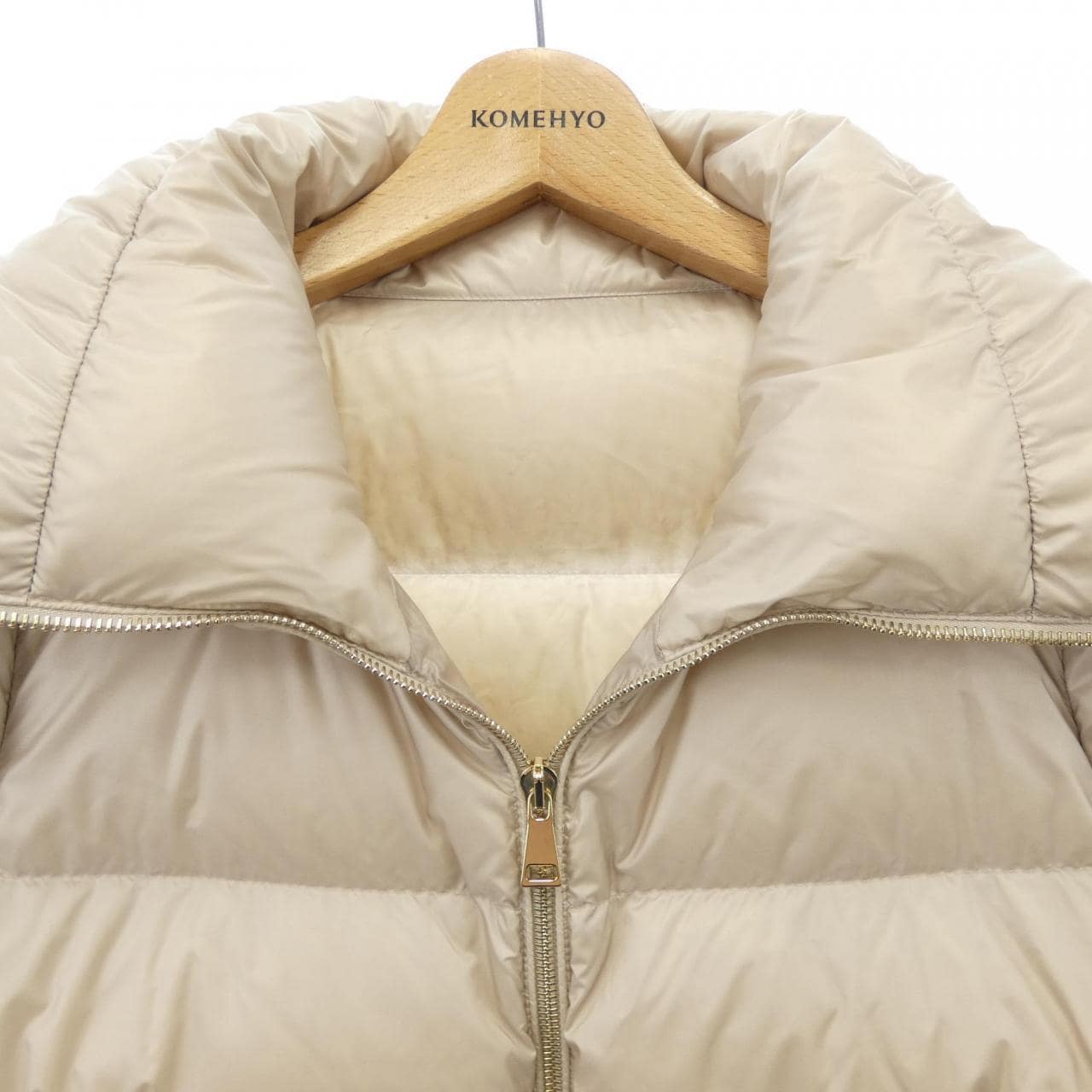 モンクレール MONCLER ダウンジャケット