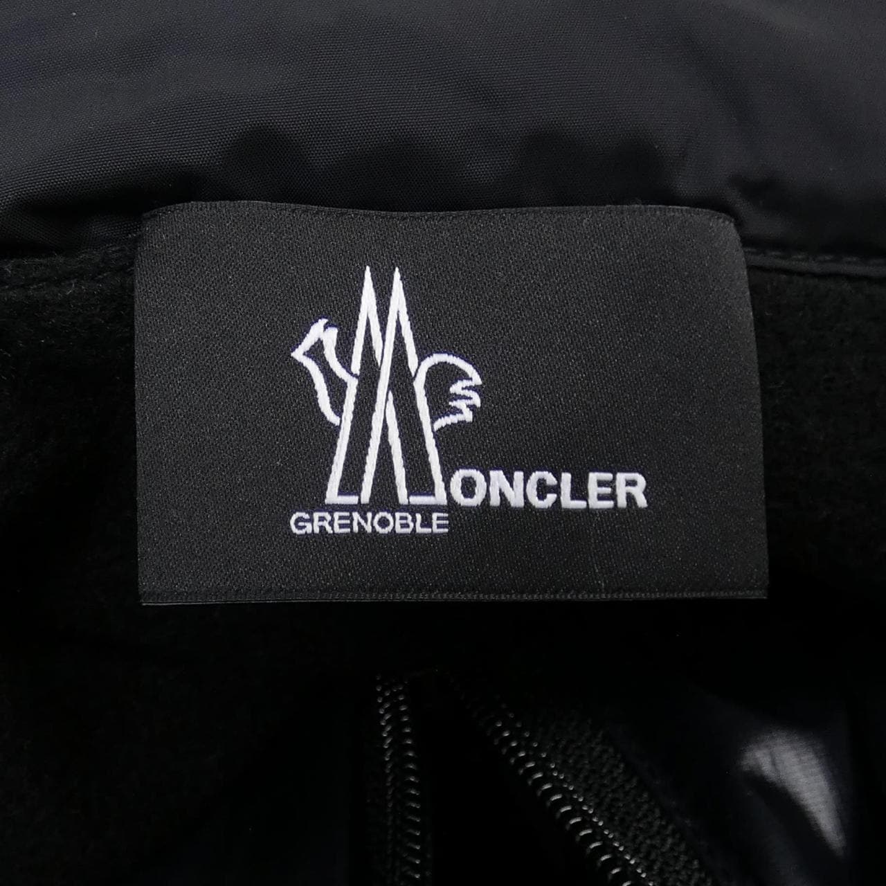 モンクレールグルノーブル MONCLER GRENOBLE ダウンジャケット