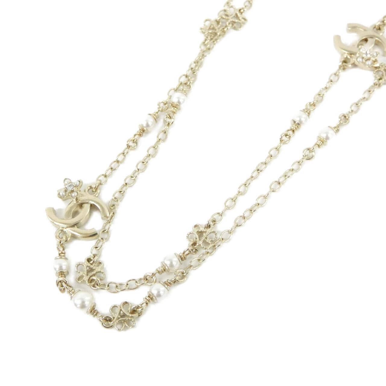 CHANEL necklace