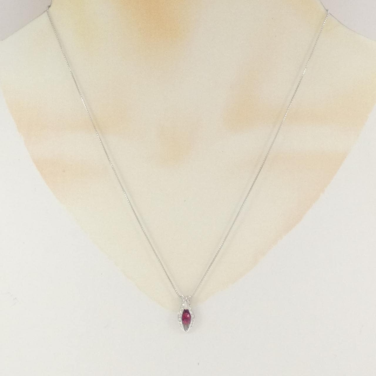 PT900/PT850 ルビー ネックレス 0.44CT