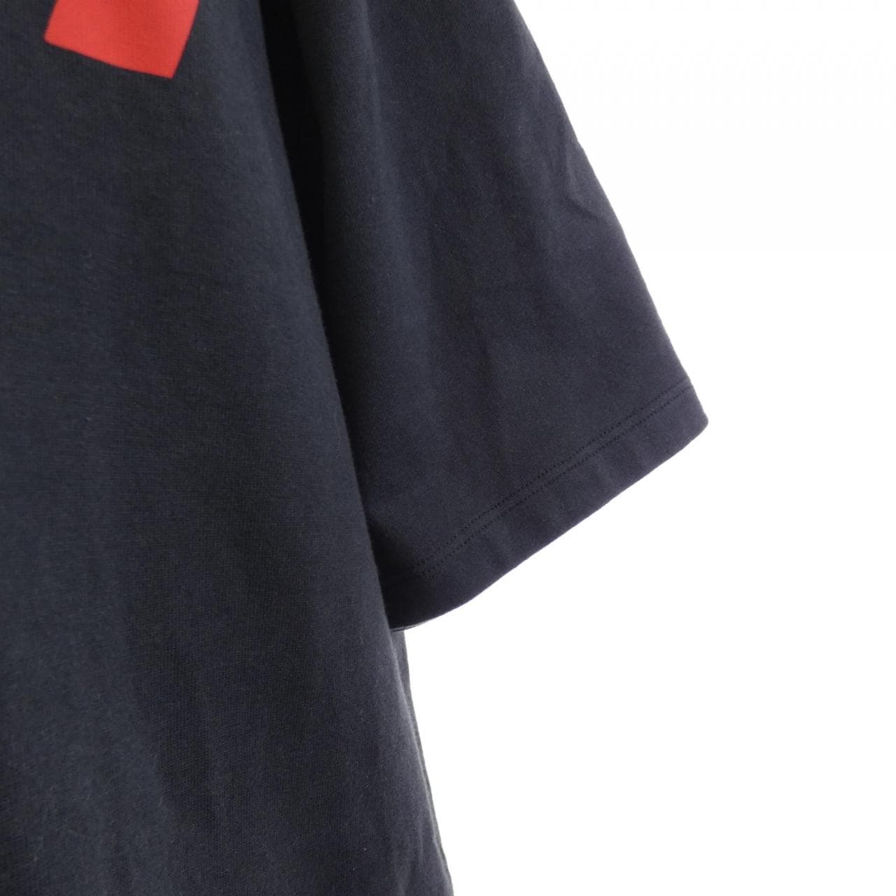 グッチ GUCCI GUCCI ブレードプリントTシャツ 565806 XJAZY Tシャツ