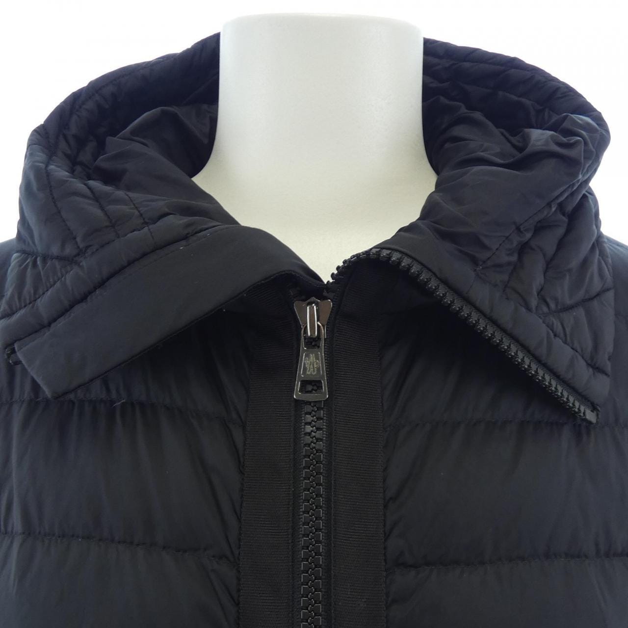 モンクレール MONCLER 20919B50800 ダウンジャケット