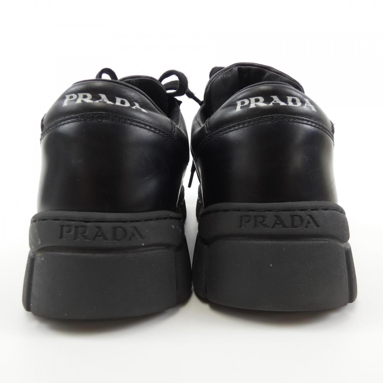 プラダ PRADA スニーカー