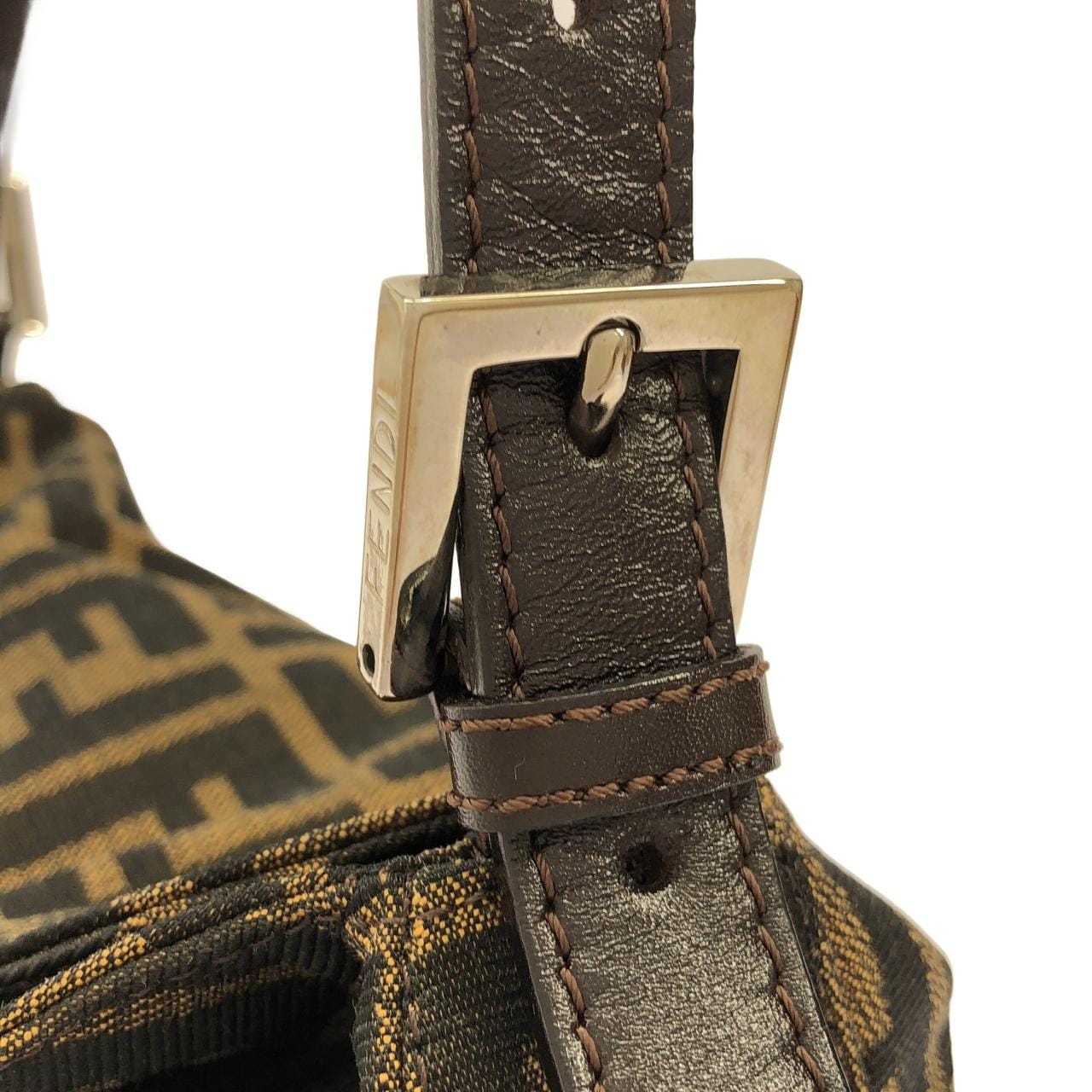 【ヴィンテージ】フェンディ 26426 ショルダーバッグ