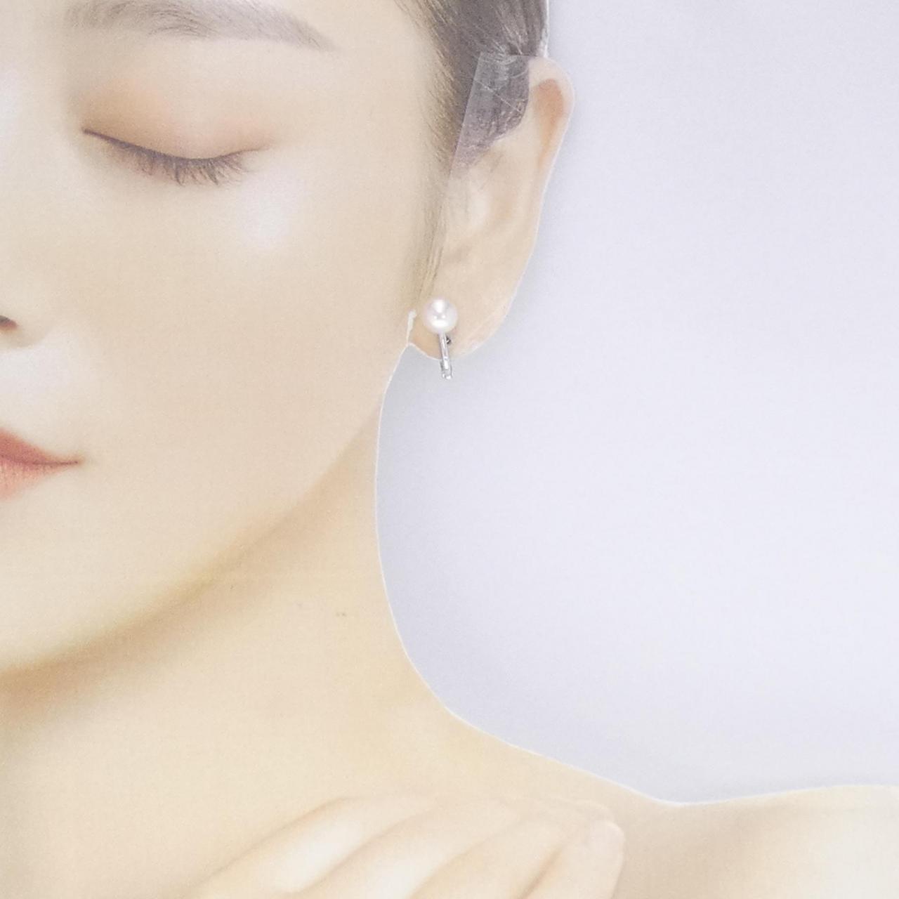 MIKIMOTO Akoya pearl earrings 8.2mm