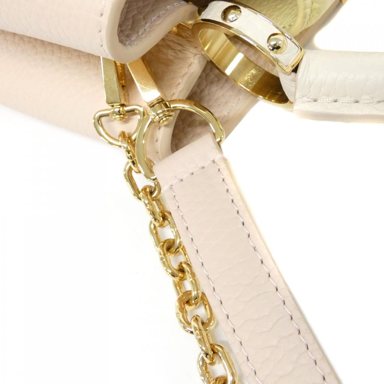 ルイヴィトン カプシーヌBB M22514 バッグ