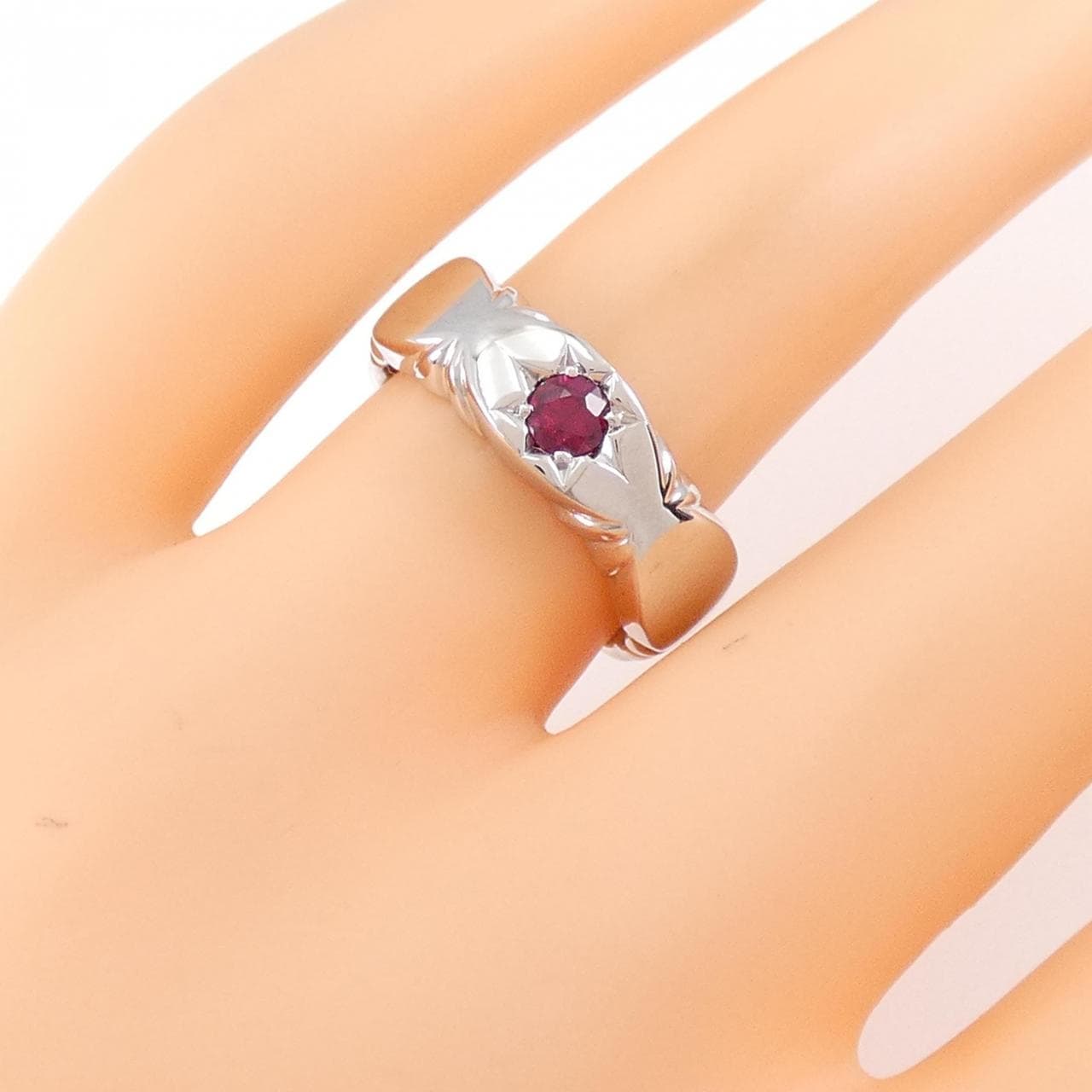 K18WG Ruby Ring 0.22CT