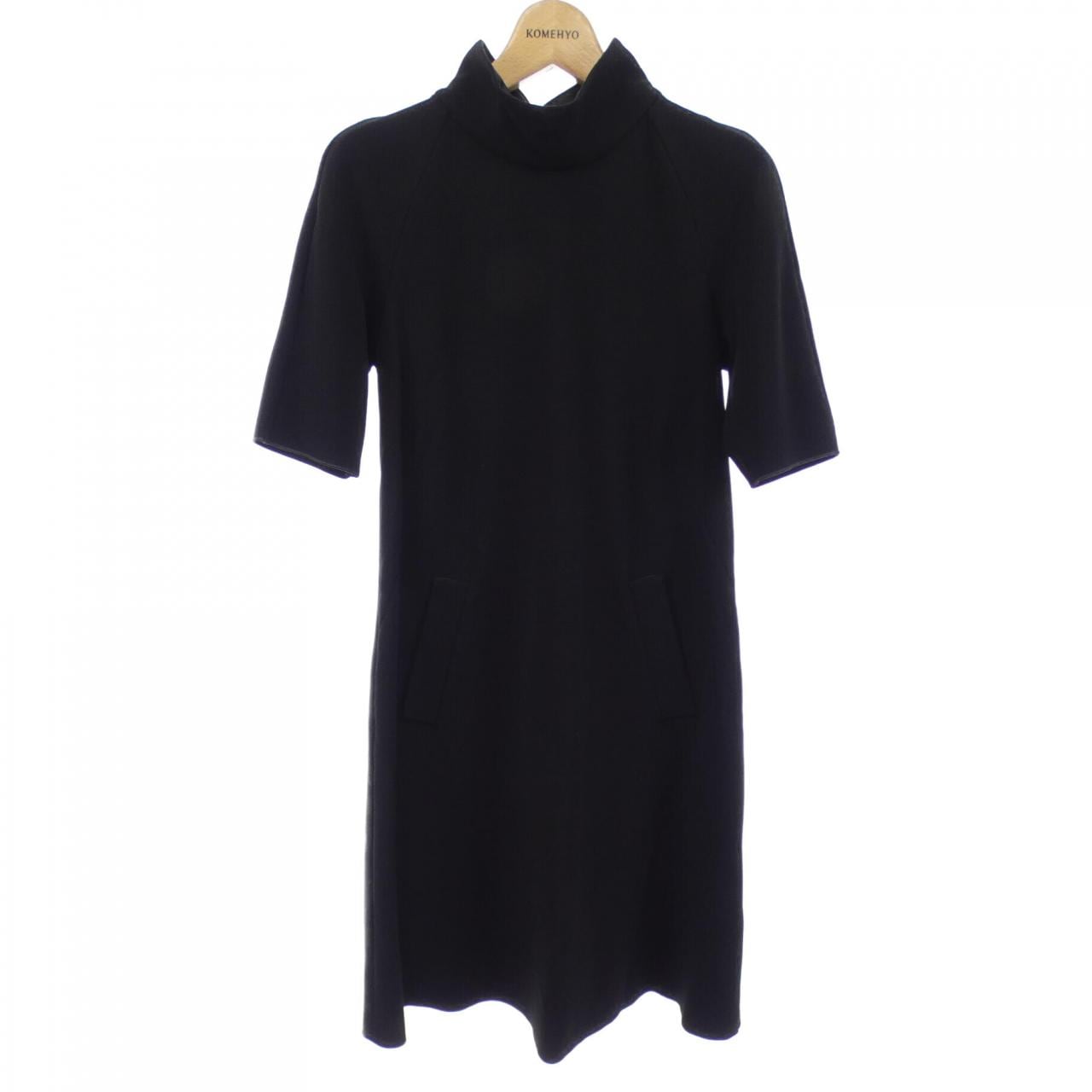 エンポリオアルマーニ EMPORIO ARMANI ワンピース