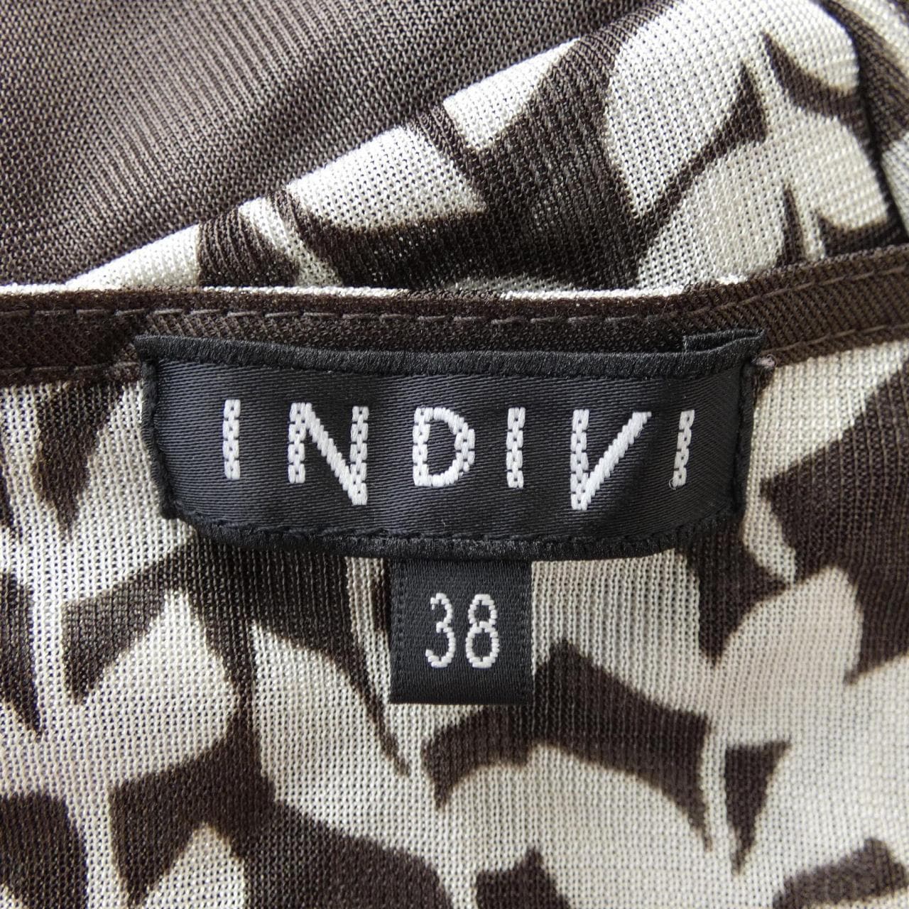 インディヴィ INDIVI トップス