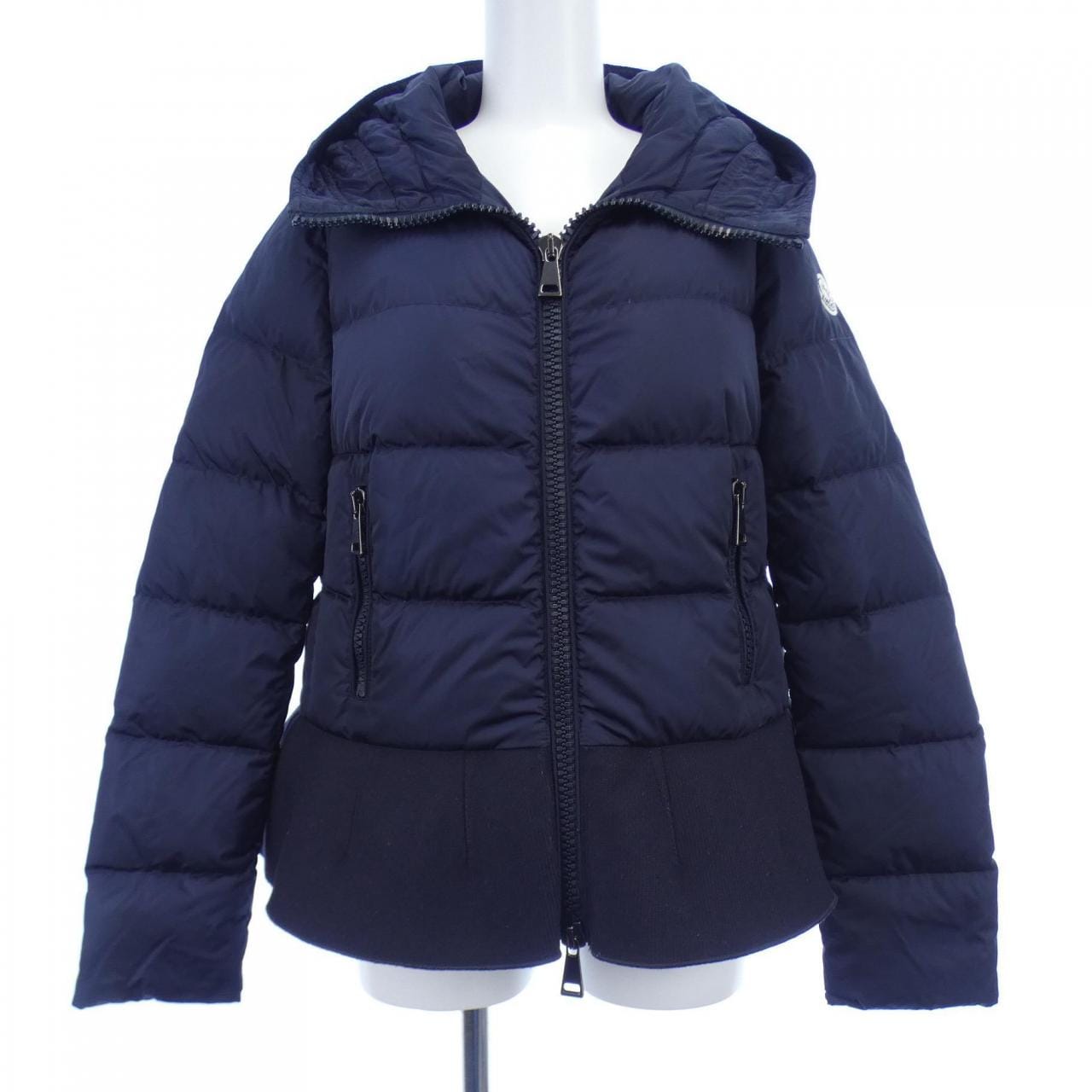 モンクレール MONCLER ダウンジャケット