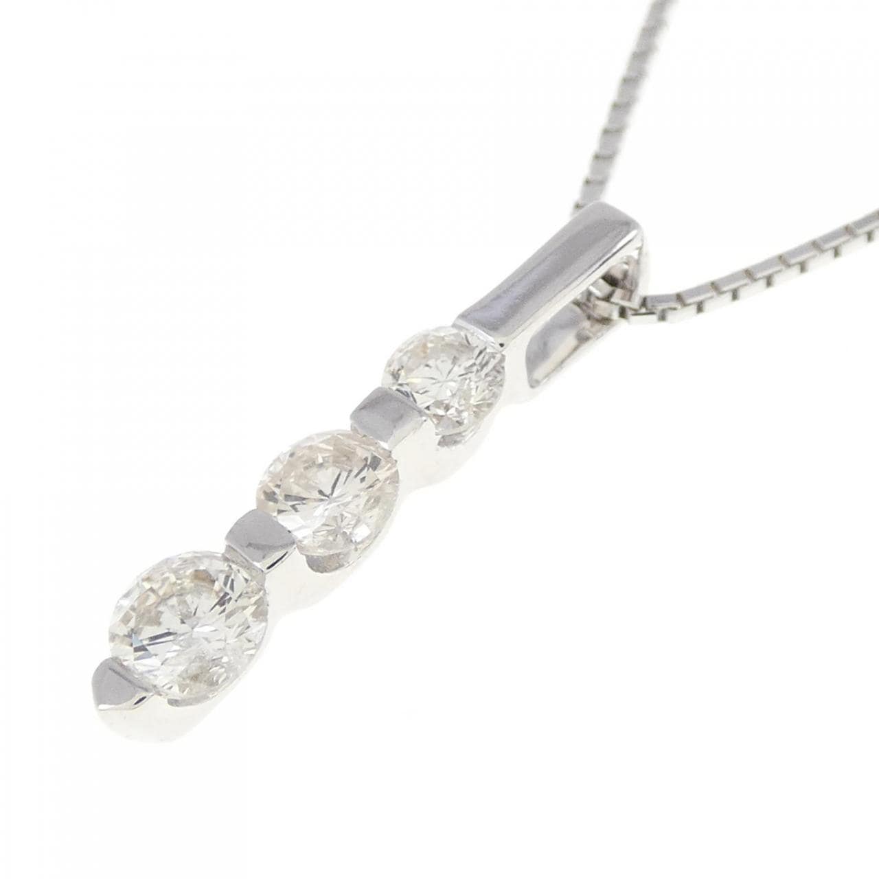 K18WG three stone Diamond necklace 0.35CT
