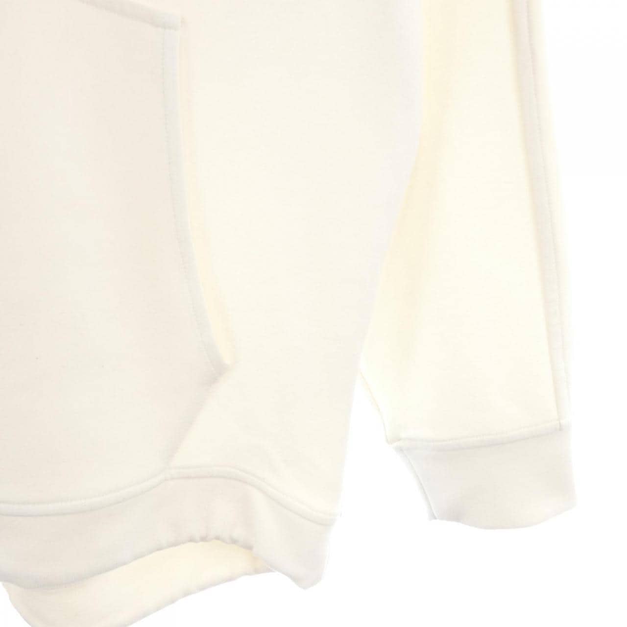 譚燕玉 VIVIENNE TAM 09175263 PARKER