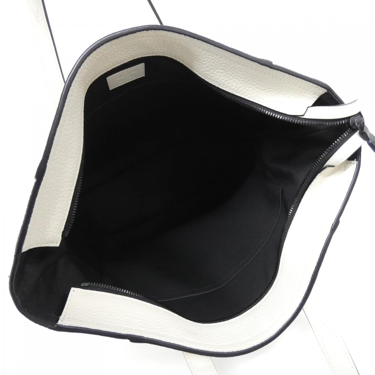 ルイヴィトン トリヨン クリストファー トート M58477 バッグ