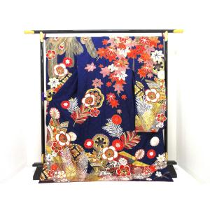 振袖　友禅金彩加工　刺繍入り