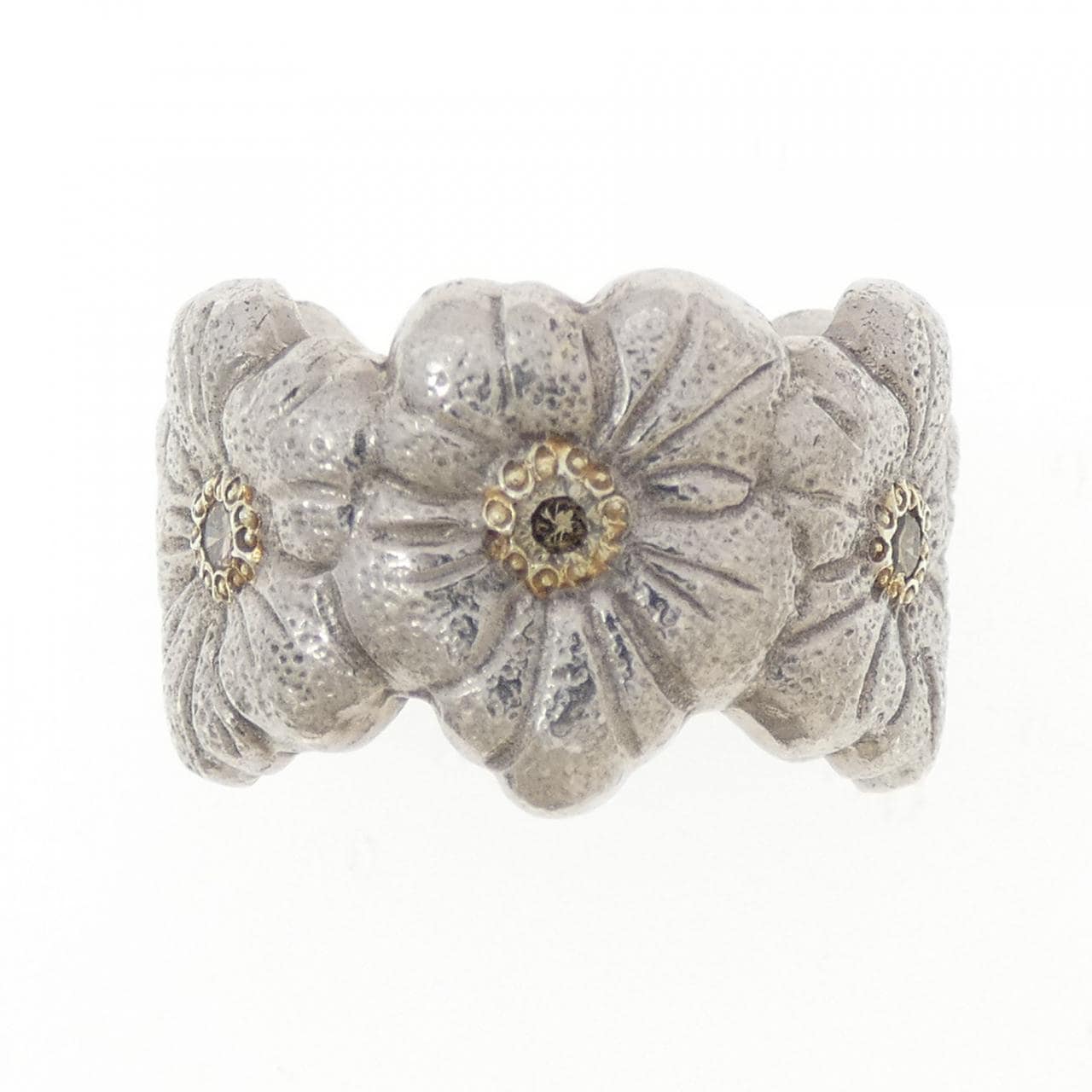 BUCCELLATI blossom ring