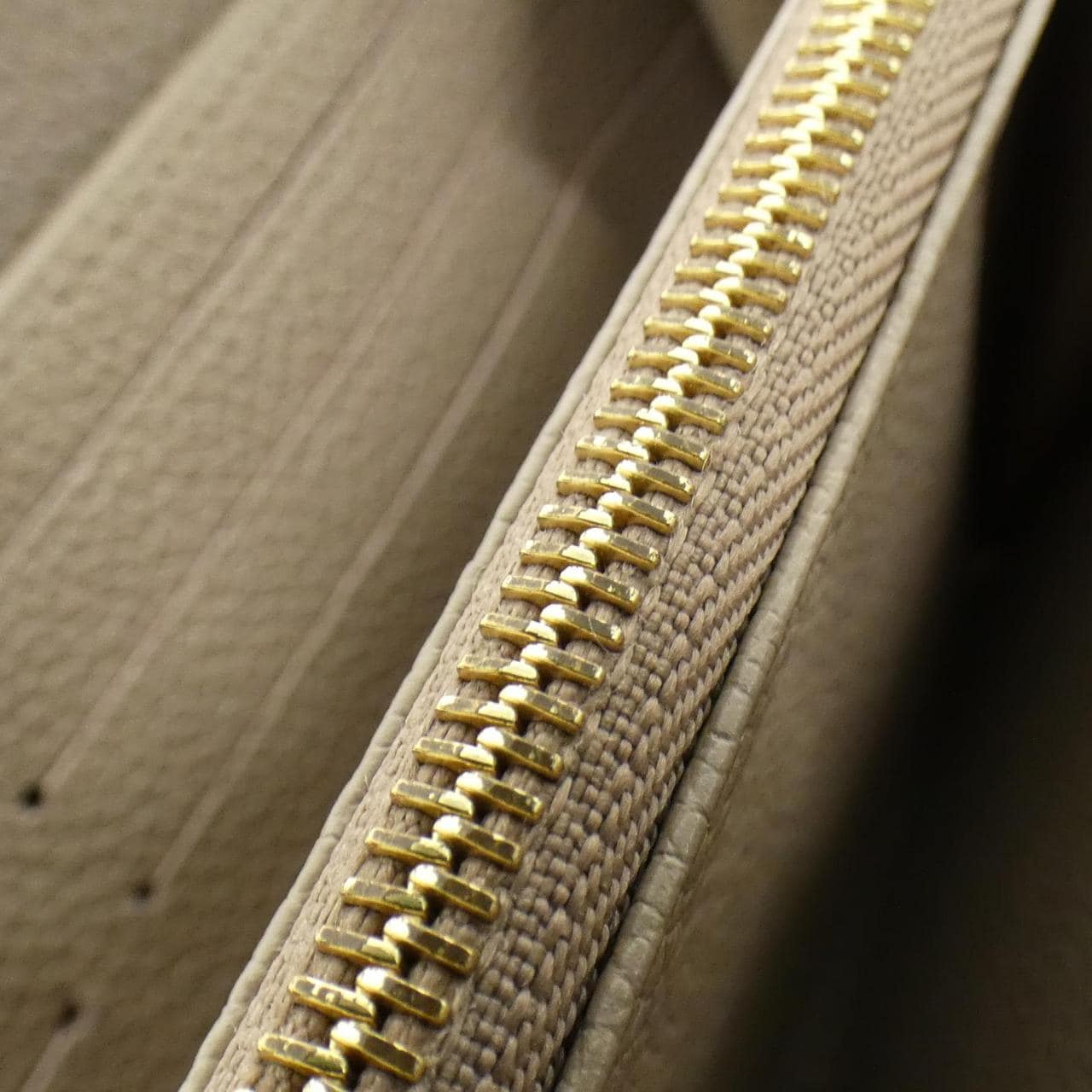 LOUIS VUITTON Monogram Empreinte拉链錢包 M69034 錢包