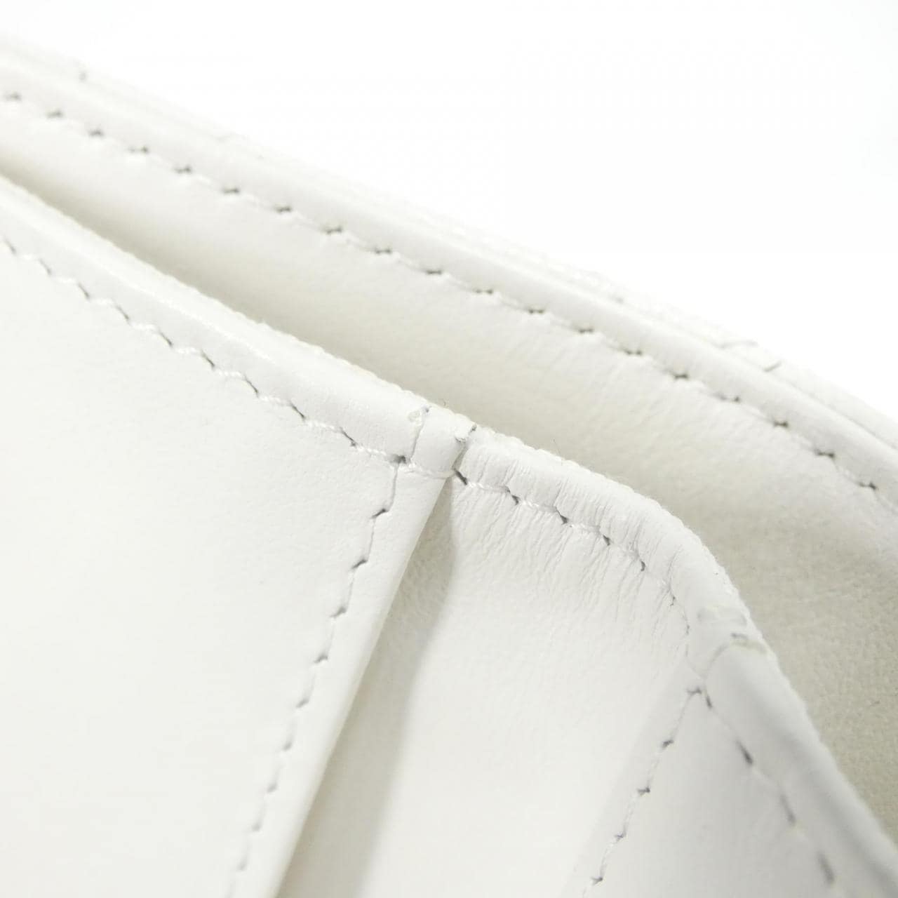 シャネル タイムレスクラシック ライン AP0230 財布