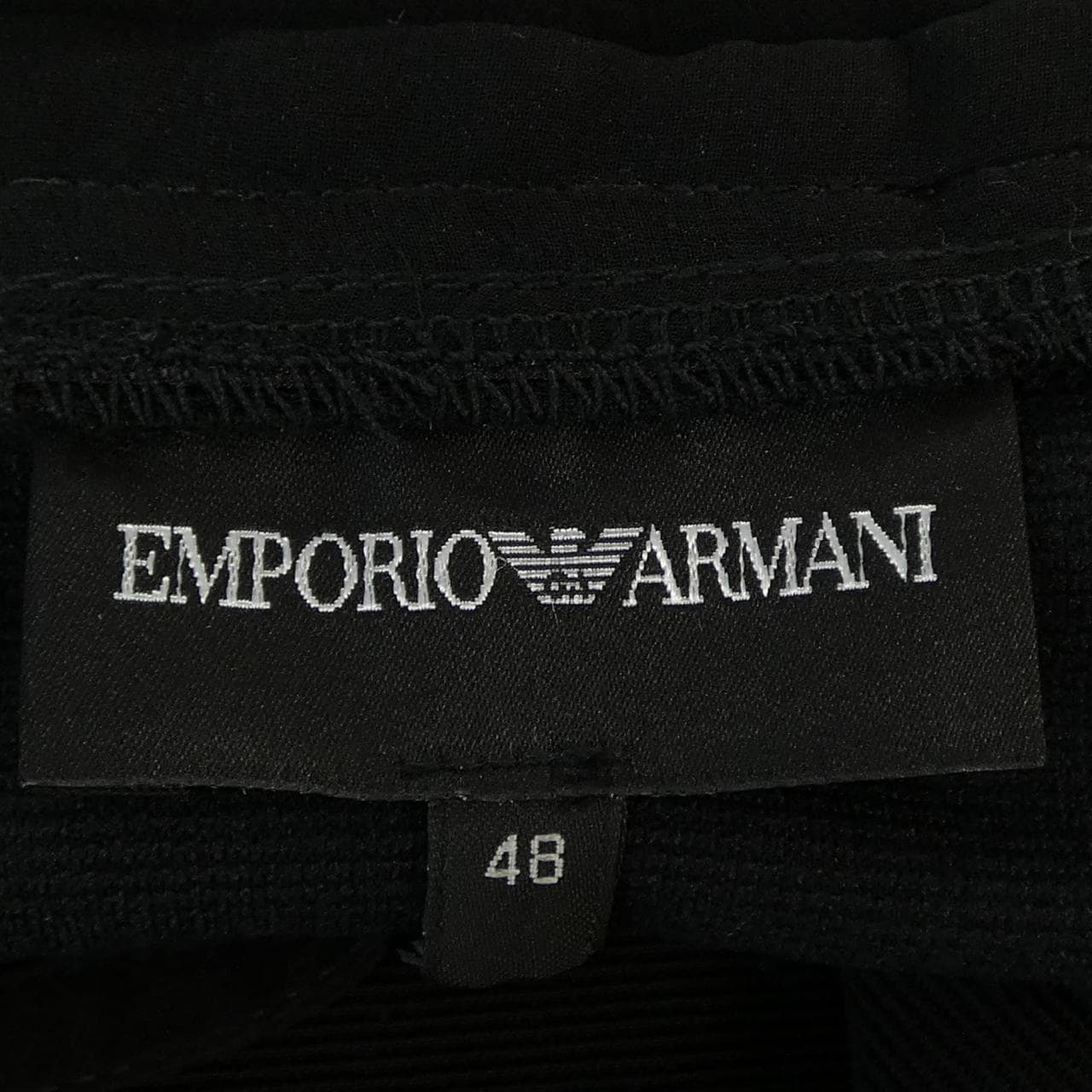 エンポリオアルマーニ EMPORIO ARMANI トップス