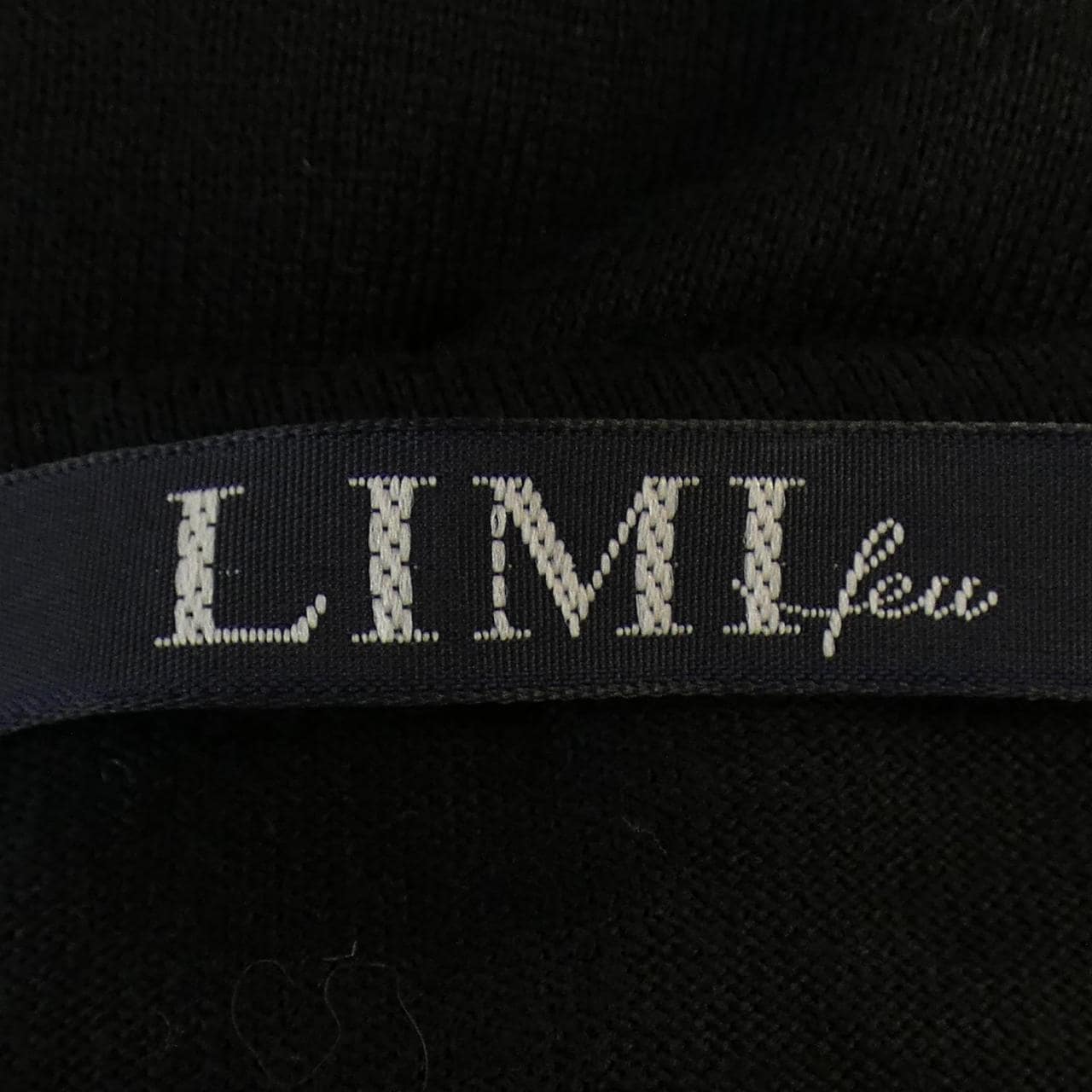 リミフゥ LIMI feu ワンピース