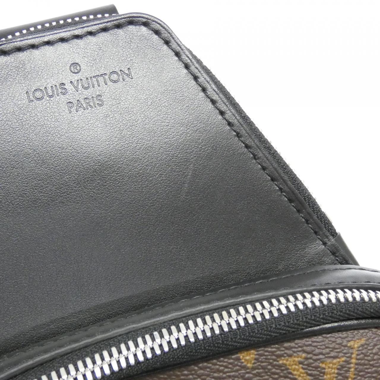 LOUIS VUITTON Monogram Macassar Avenue 单肩包 M46327 单肩包