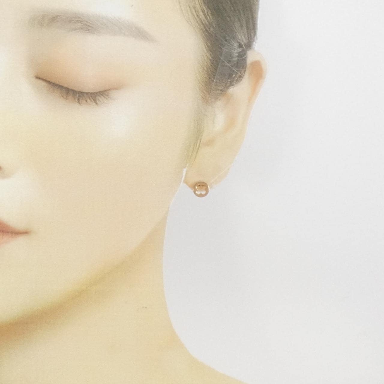 LOUIS VUITTON Vuitton Puce Empreinte Earrings