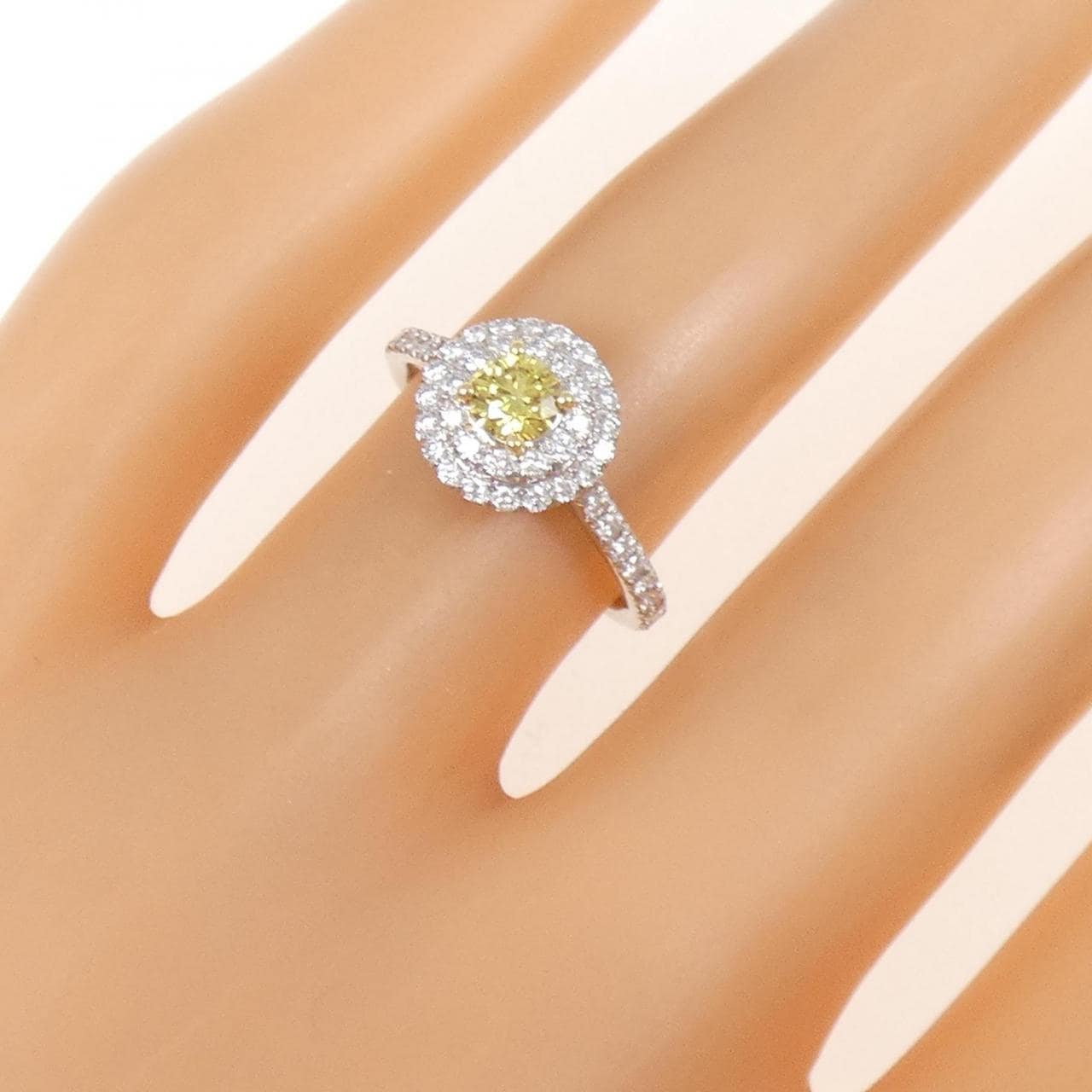 ティファニー ソレスト リング 0.23CT FIY VVS2