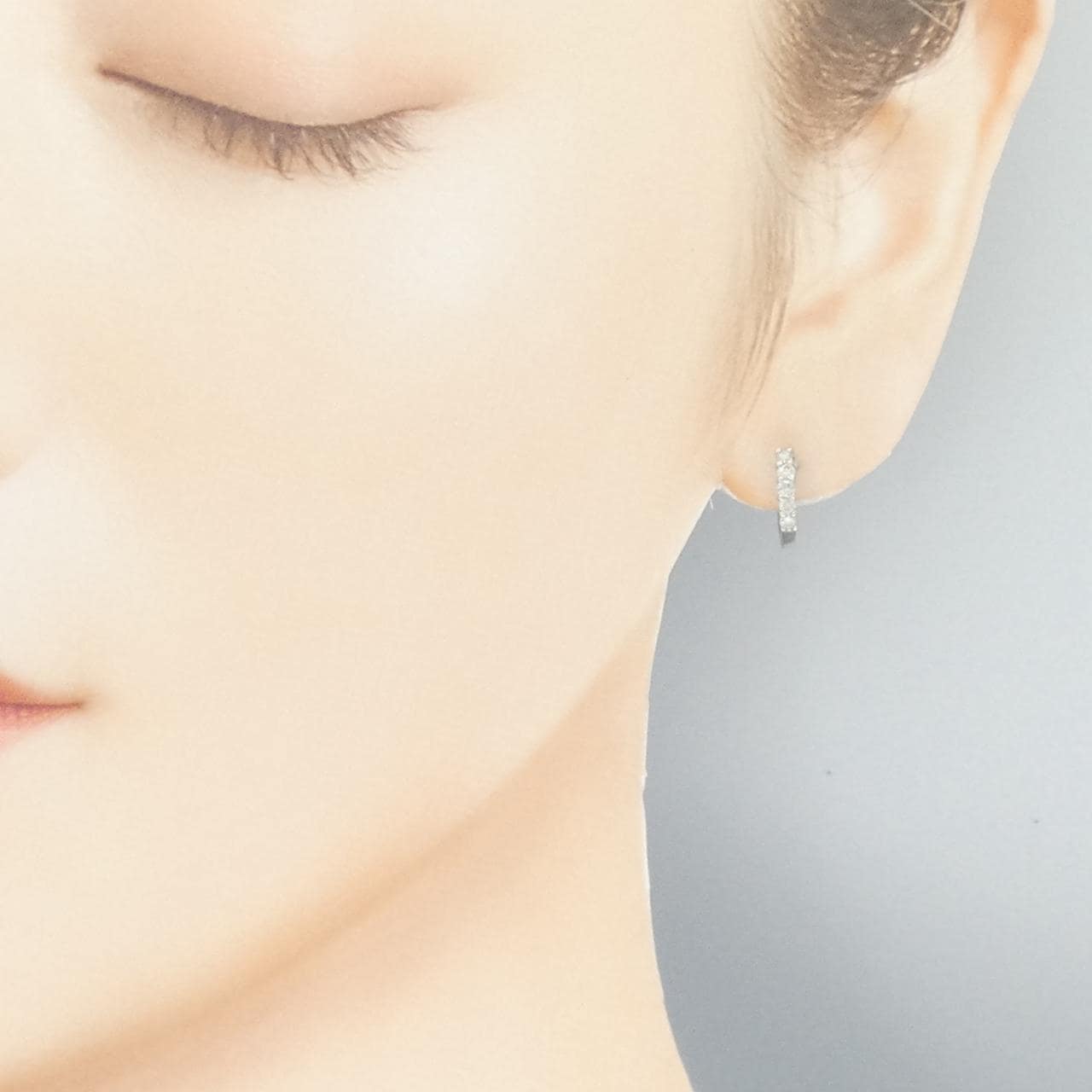 K10WG ダイヤモンド ピアス 0.15CT 片耳