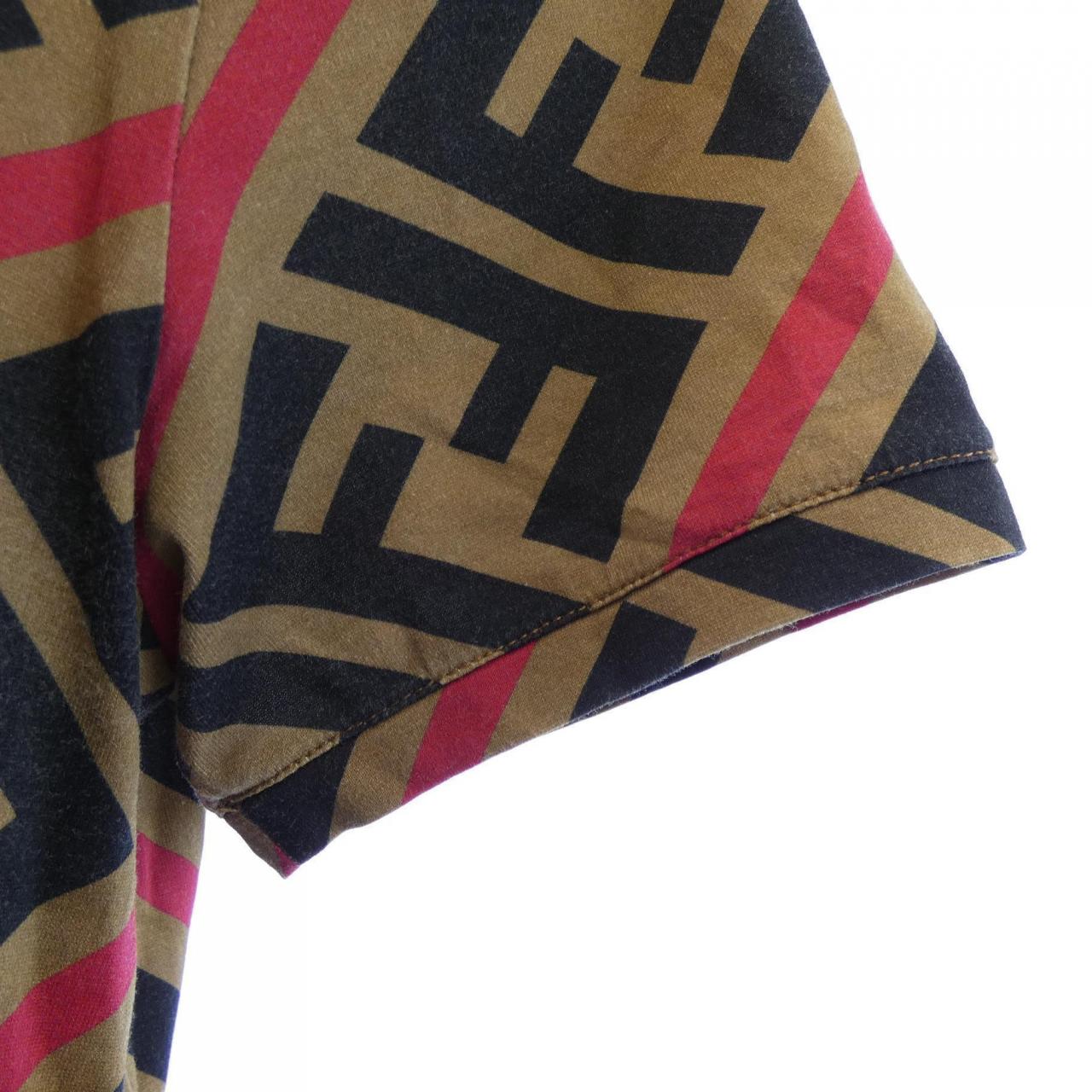 フェンディ FENDI FFモチーフ FY0894 A7A8 Tシャツ