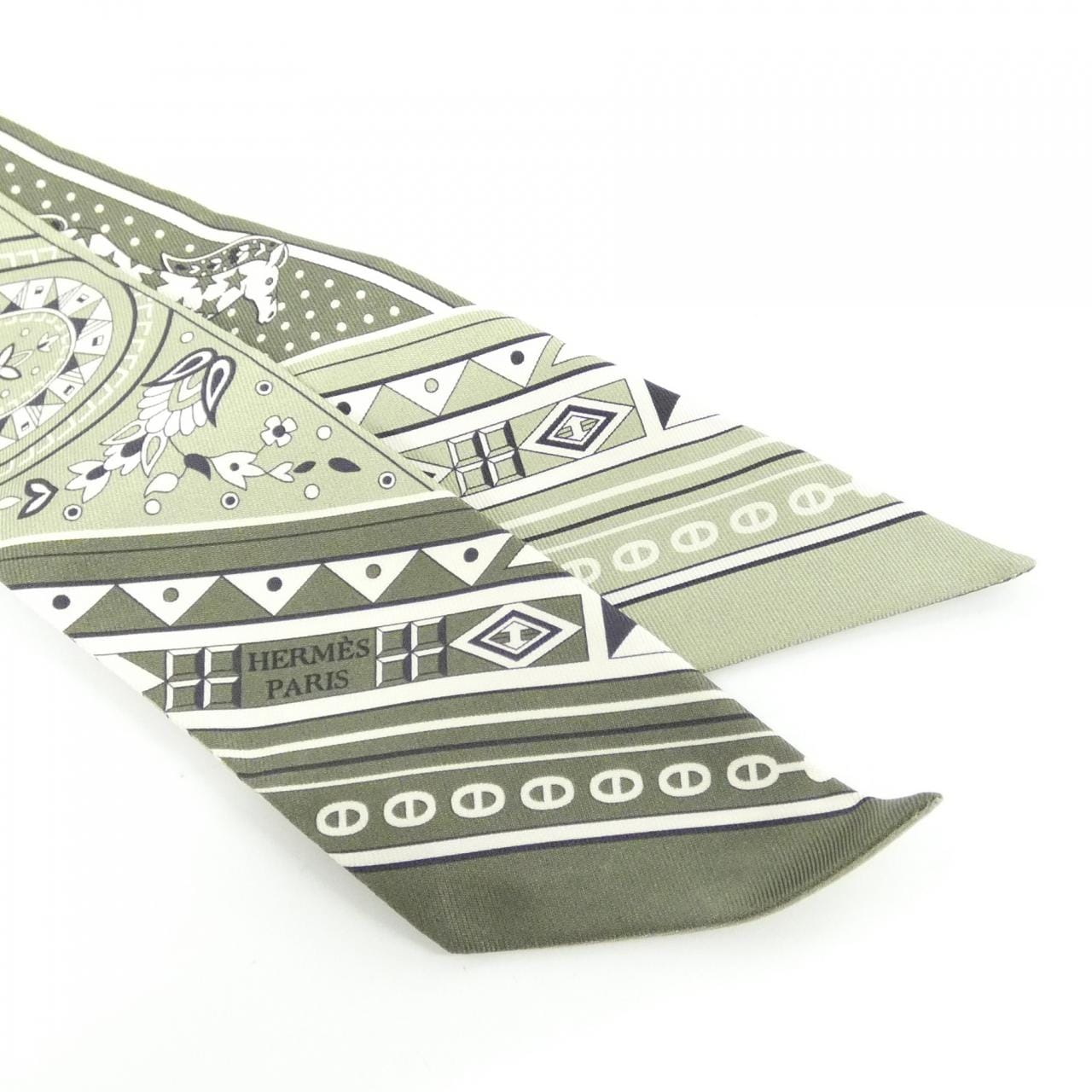 【未使用品】エルメス SHEVAL DE COEUR BANDANA ツイリー 064259S スカーフ