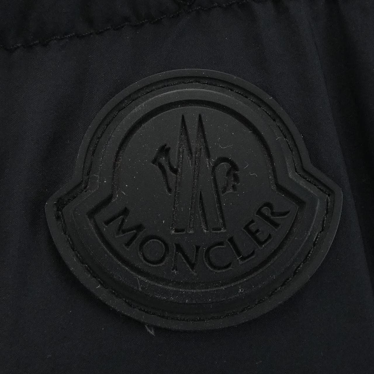 MONCLER蒙克勒羽绒服