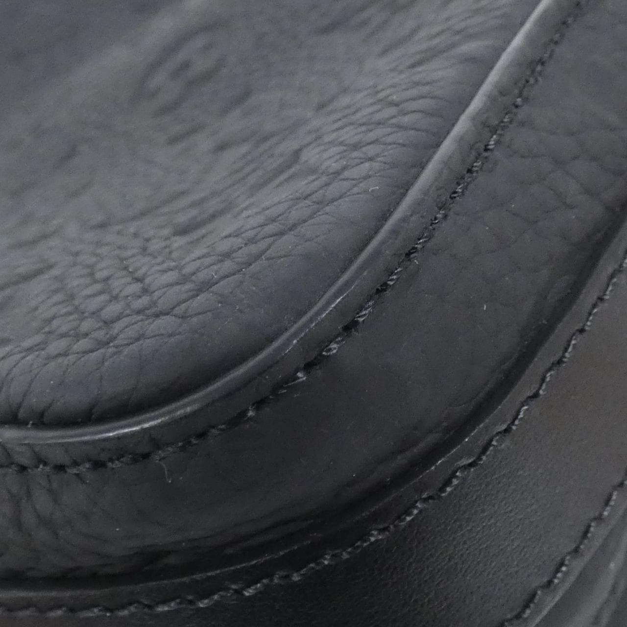 ルイヴィトン トリヨン モノグラム スティーマー メッセンジャー 2021SS M57307 ショルダーバッグ