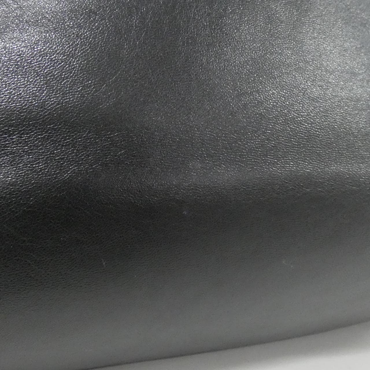 ロエベ パファー フラメンコ クラッチ A411FC1X67 バッグ