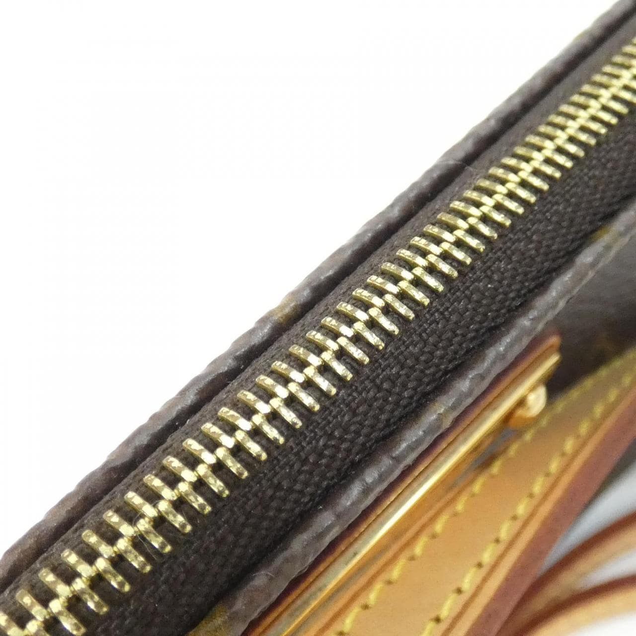 ルイヴィトン モノグラム エヴァ M95567 ショルダーバッグ