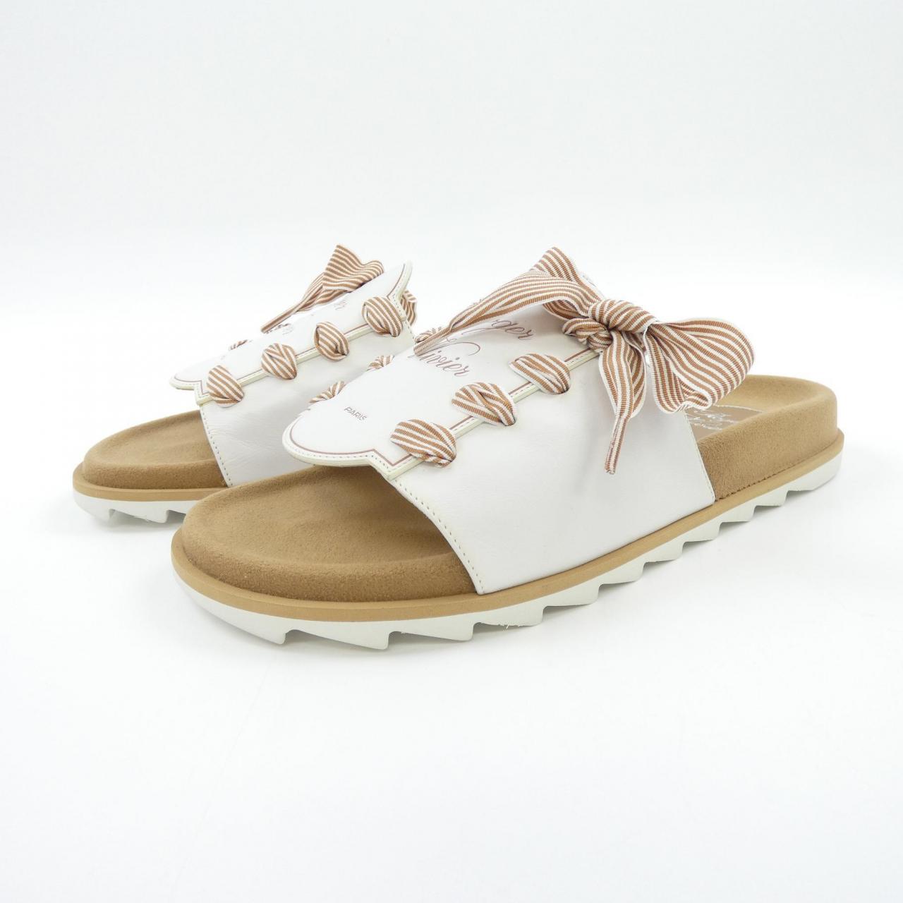 ロジェヴィヴィエ ROGER VIVIER サンダル