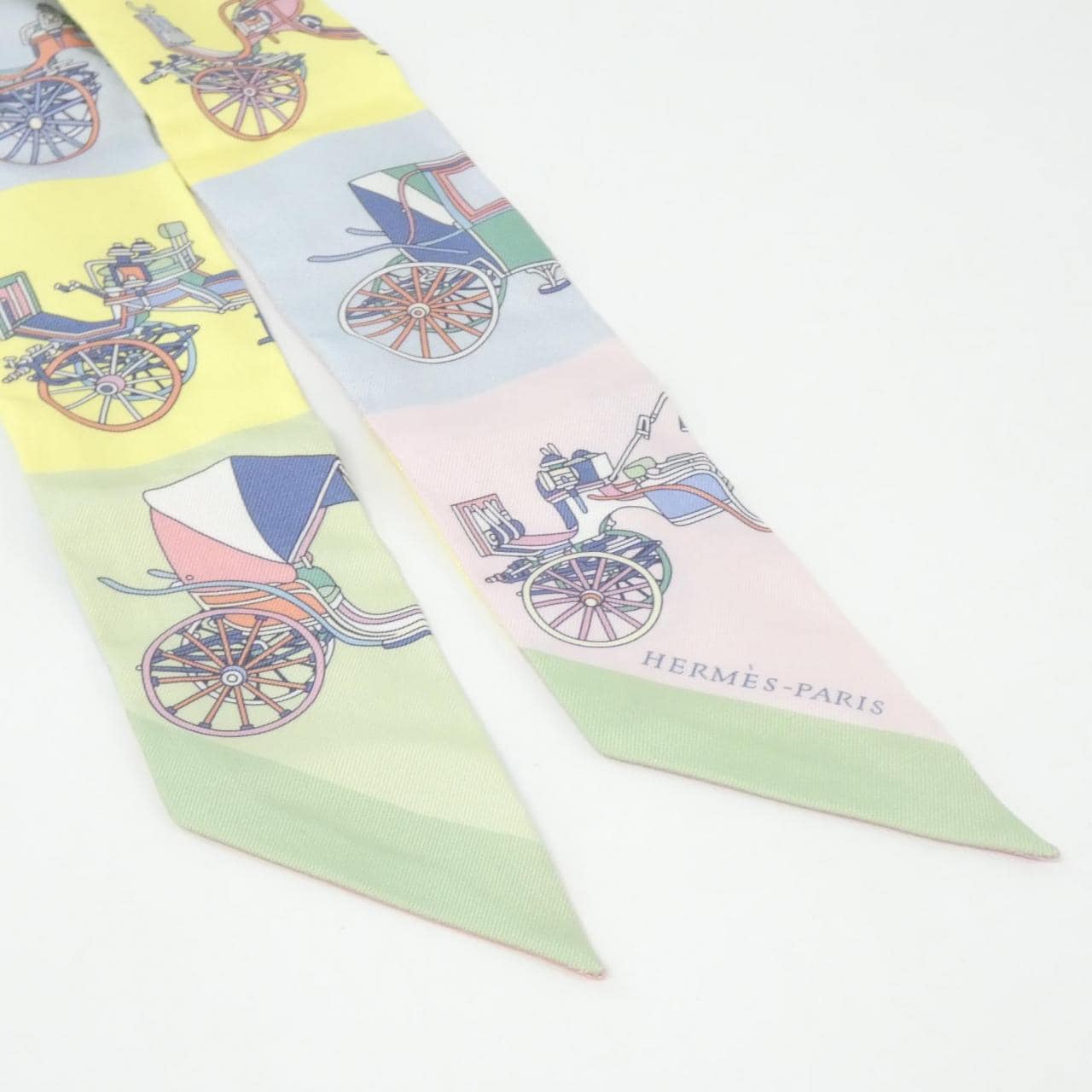 エルメス VOITURES EXQUISES ツイリー 063429S スカーフ