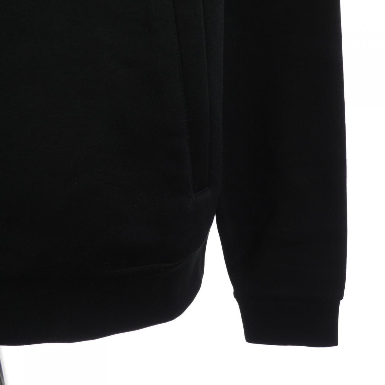 プラダ PRADA トライアングルロゴ UJL20D SOOO 11JE トップス