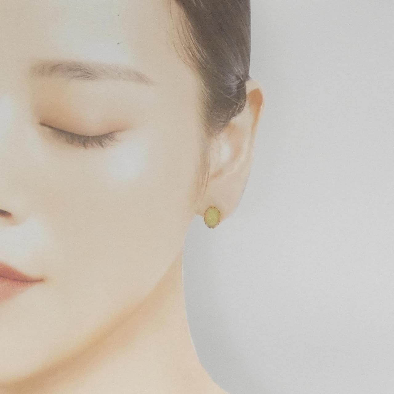 K18YG OPAL earrings