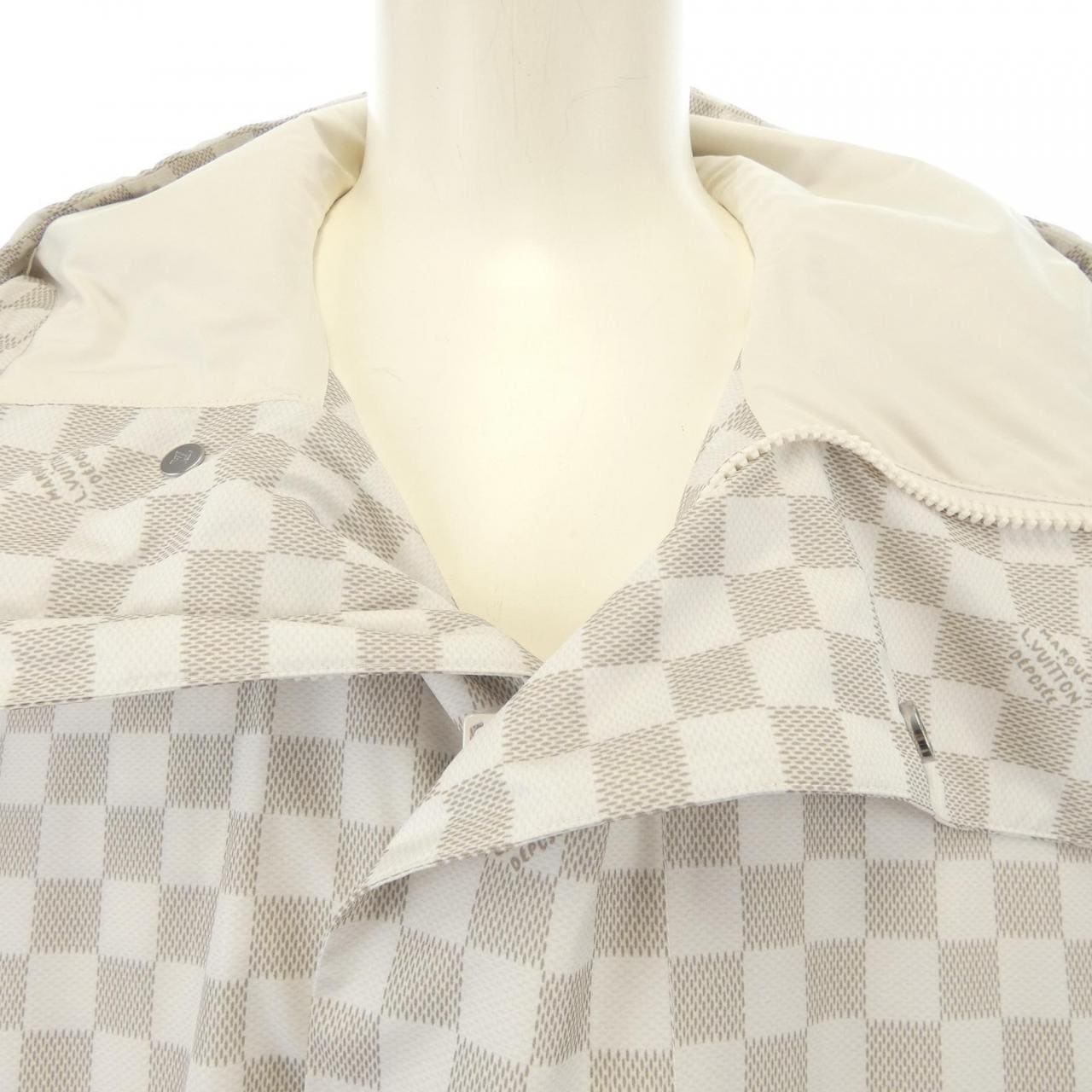 ルイヴィトン LOUIS VUITTON HQK66WHQU コート