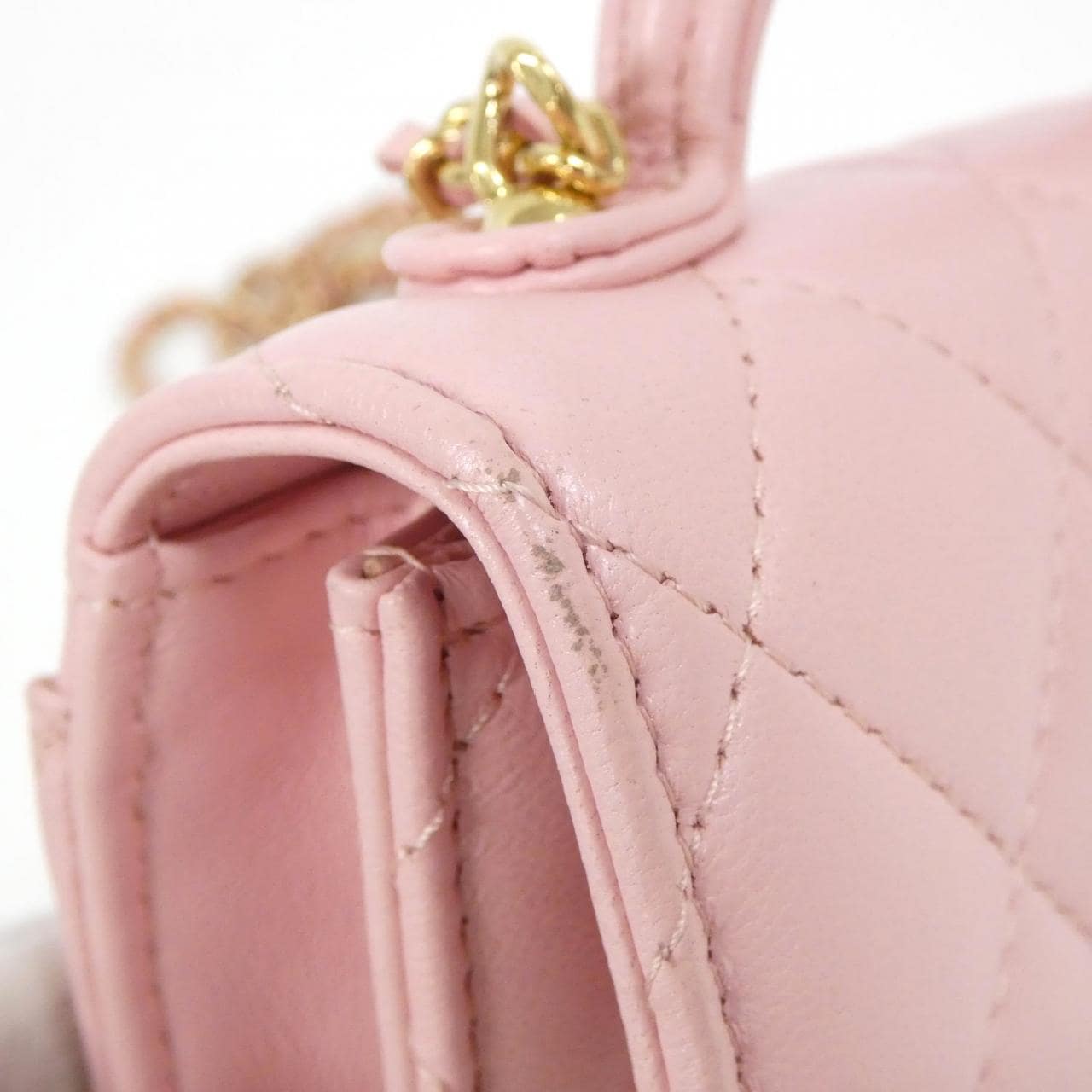 シャネル AP4675 チェーンクラッチ