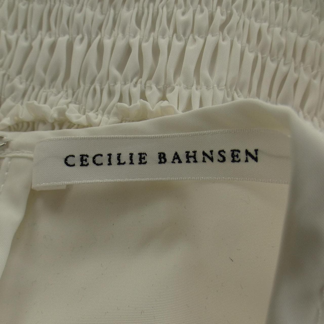 セシリーバンセン CECILIE BAHNSEN トップス