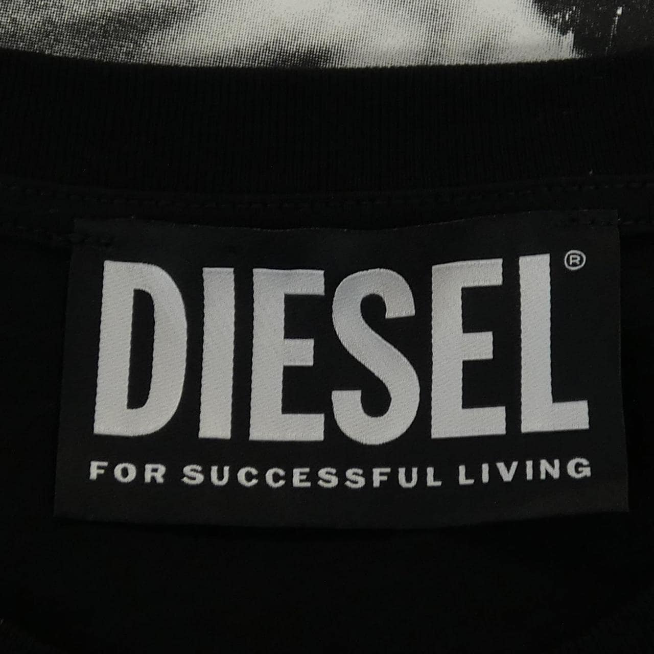 ディーゼル DIESEL Tシャツ