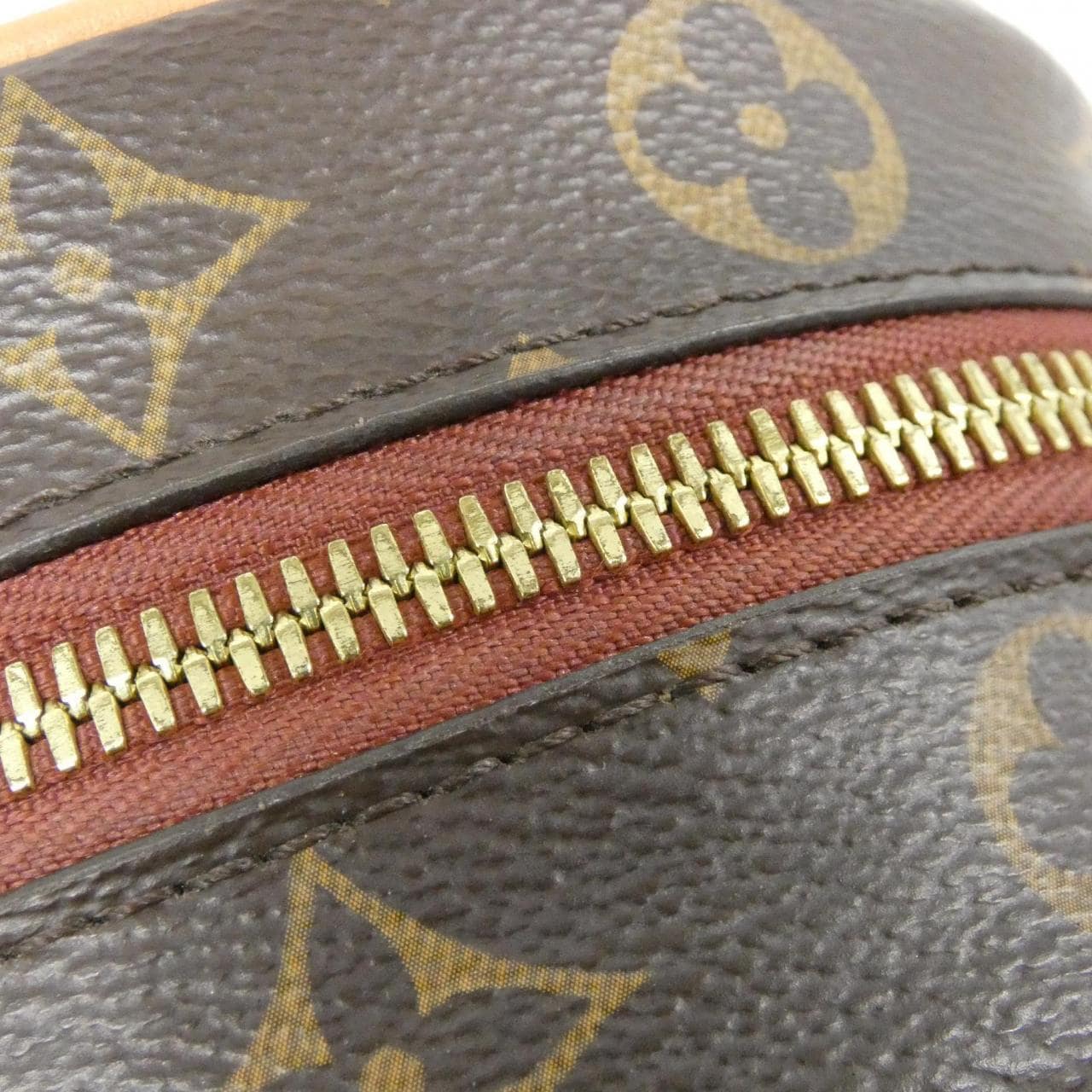 ルイヴィトン モノグラム ボワット シャポー スープル PM M45149 ショルダーバッグ