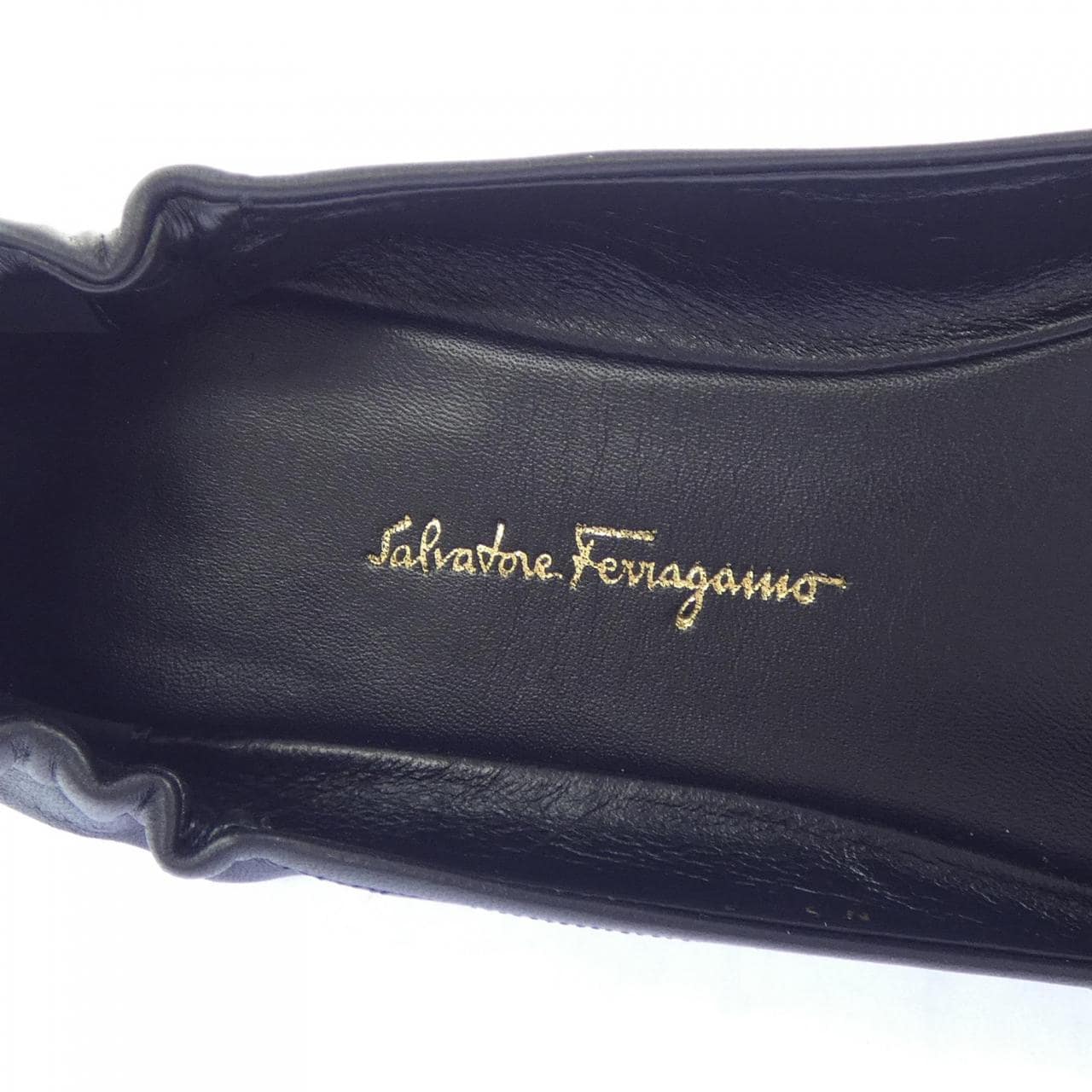 サルヴァトーレフェラガモ SALVATORE FERRAGAMO フラットシューズ