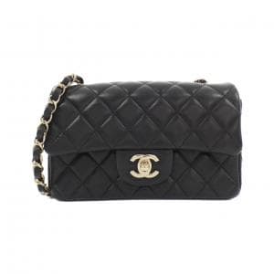 CHANEL shoulder bag