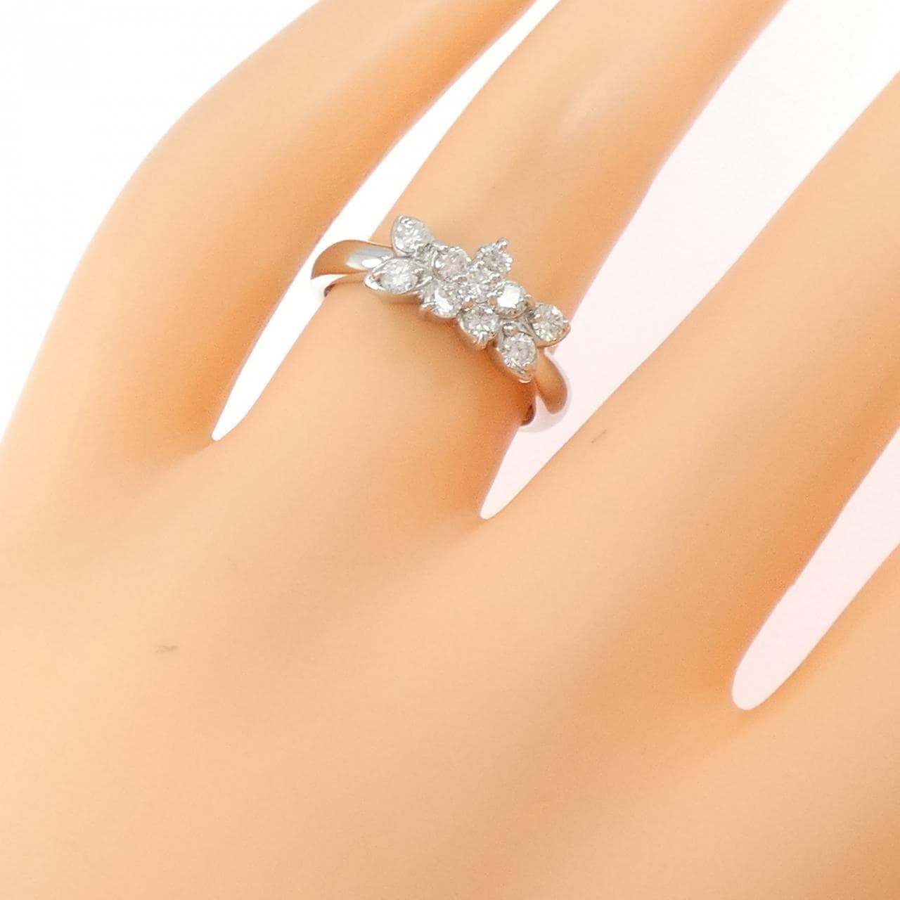 PT900 フラワー ダイヤモンド リング 0.50CT